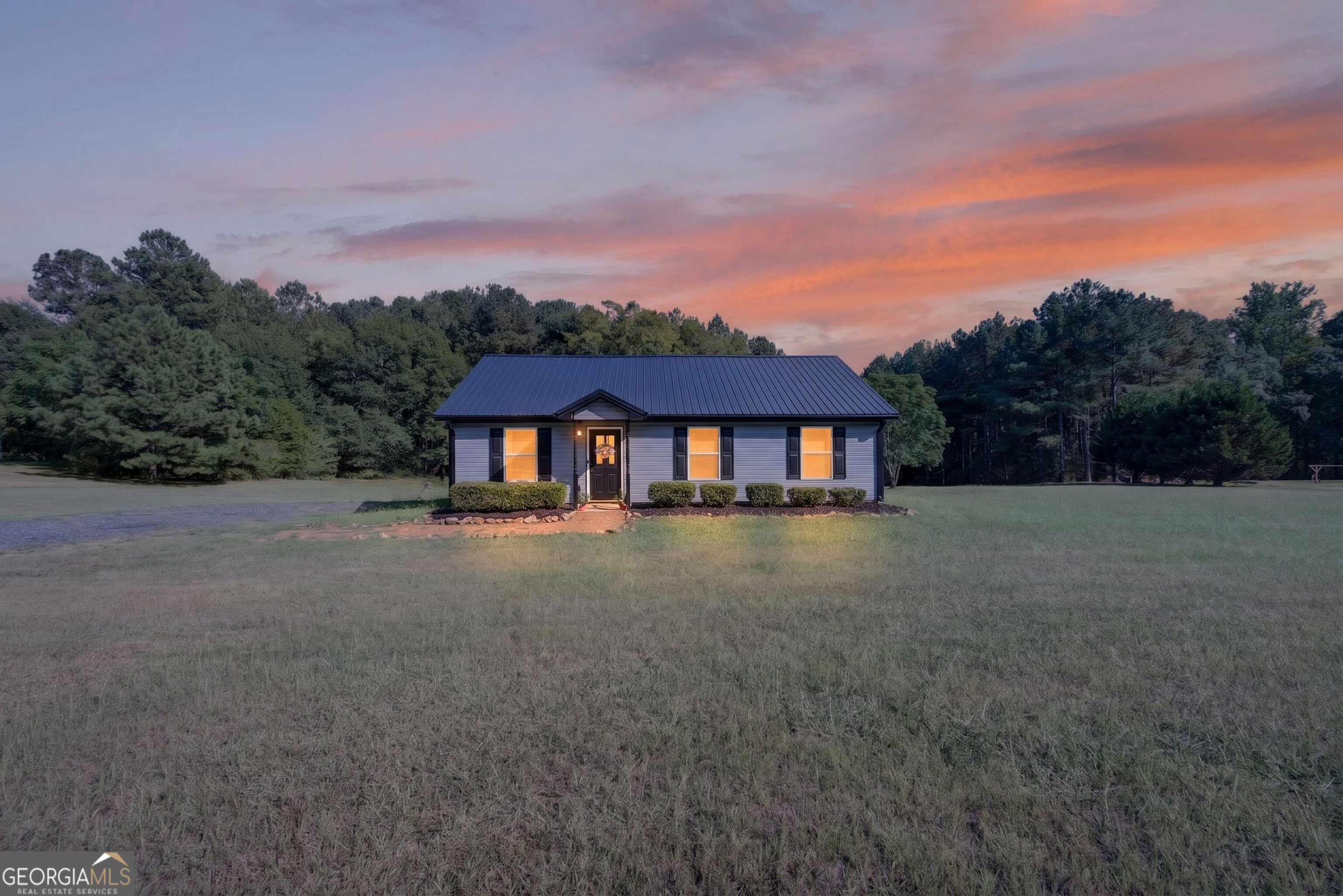 1300 Hill Street Property Photo 2
