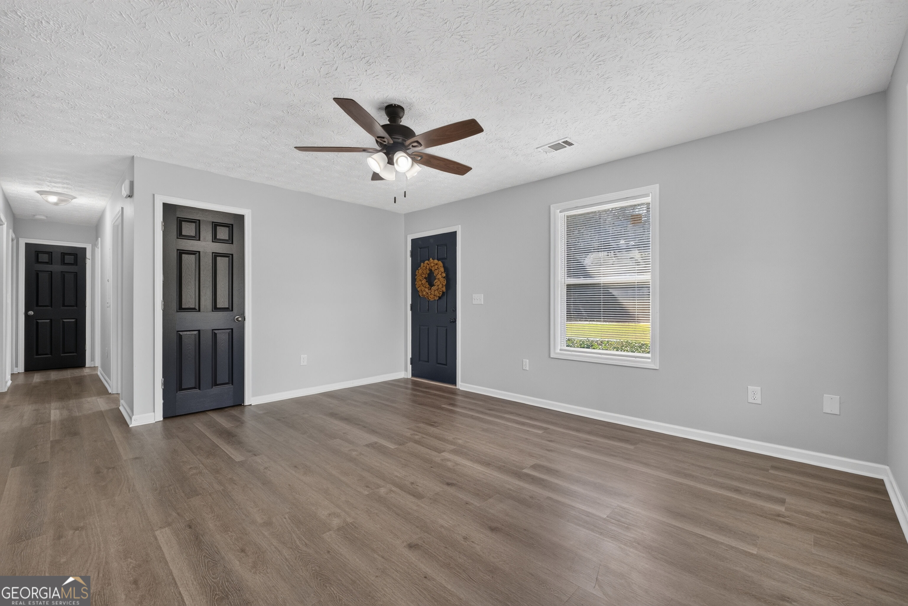 1300 Hill Street Property Photo 9