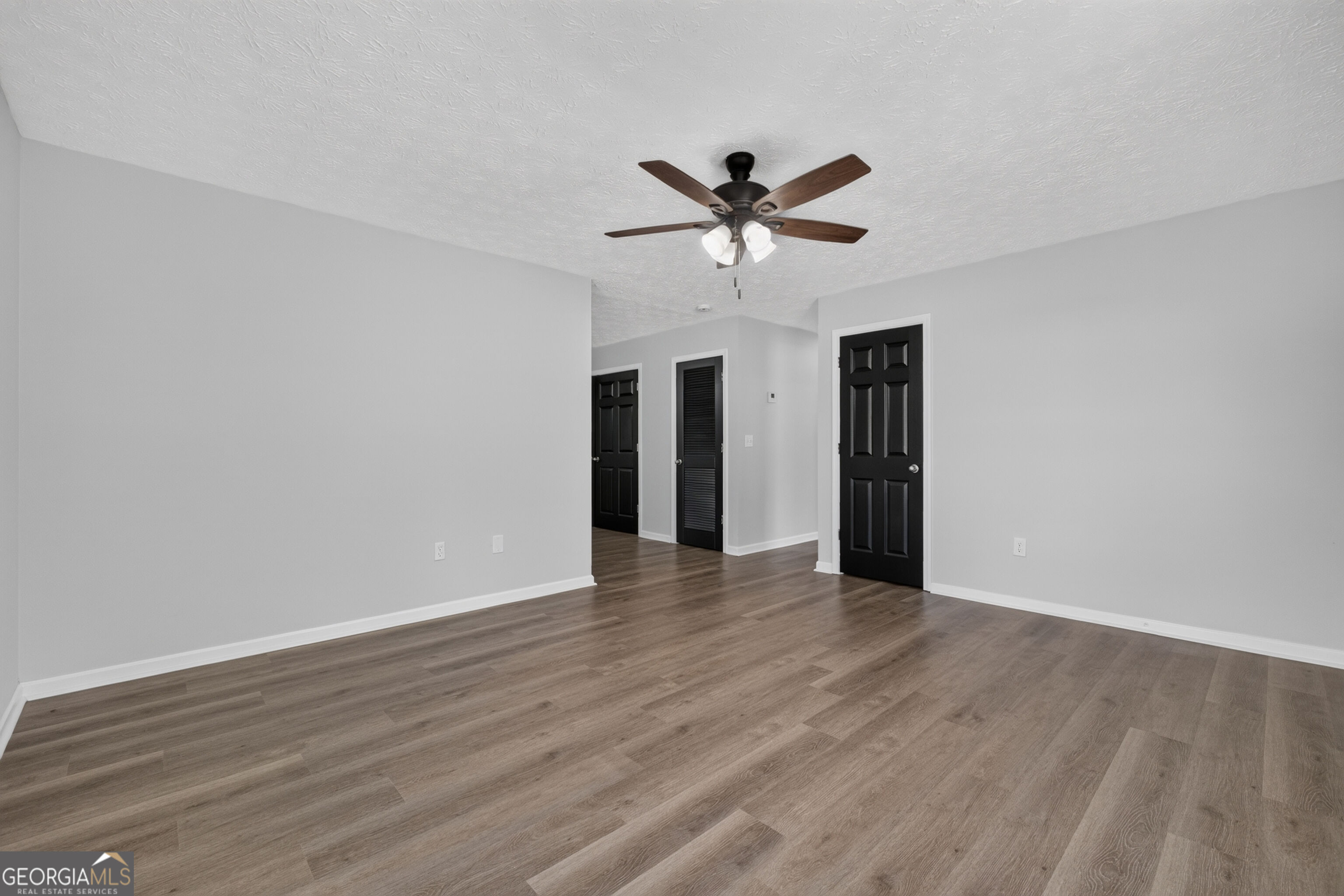 1300 Hill Street Property Photo 11