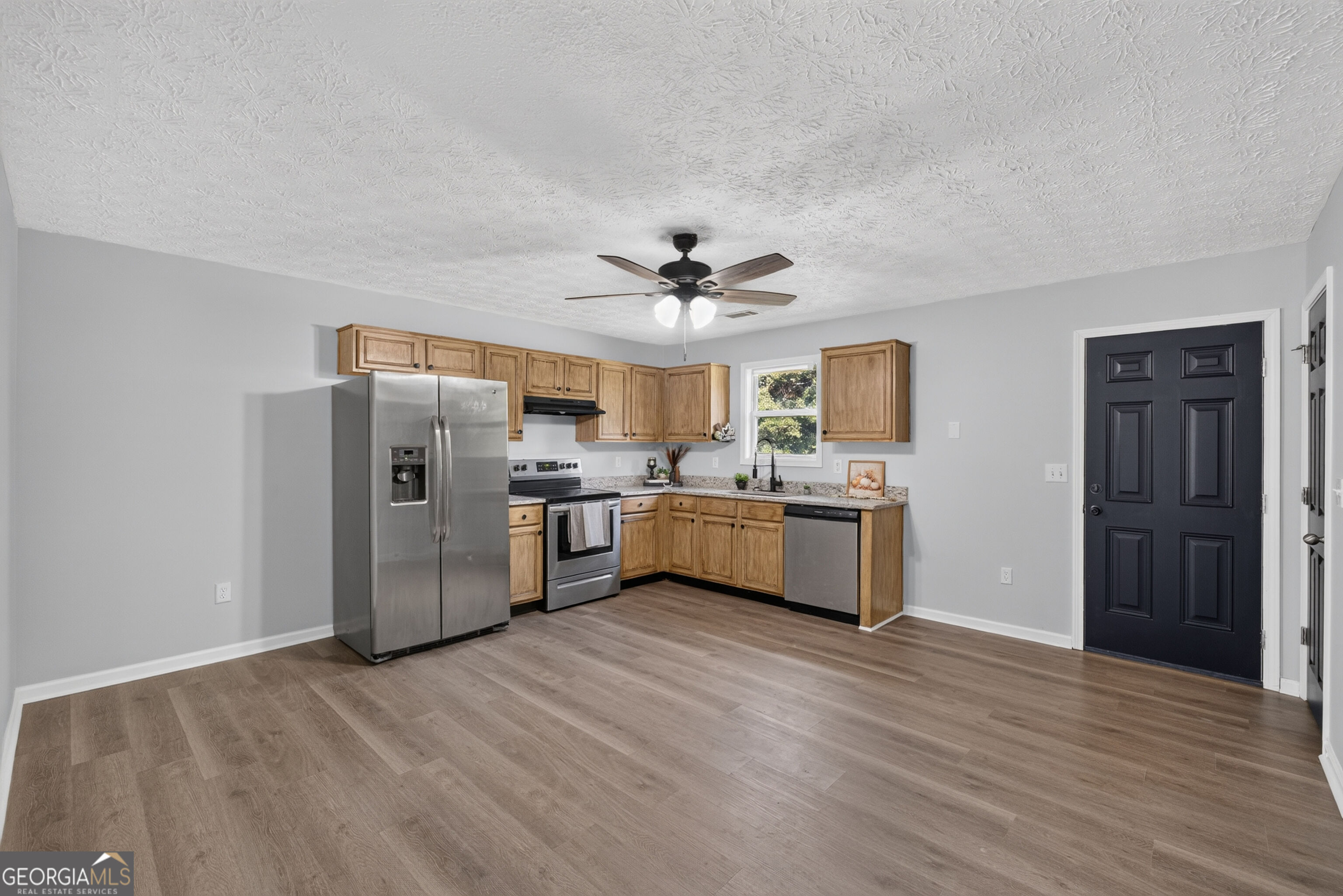 1300 Hill Street Property Photo 12