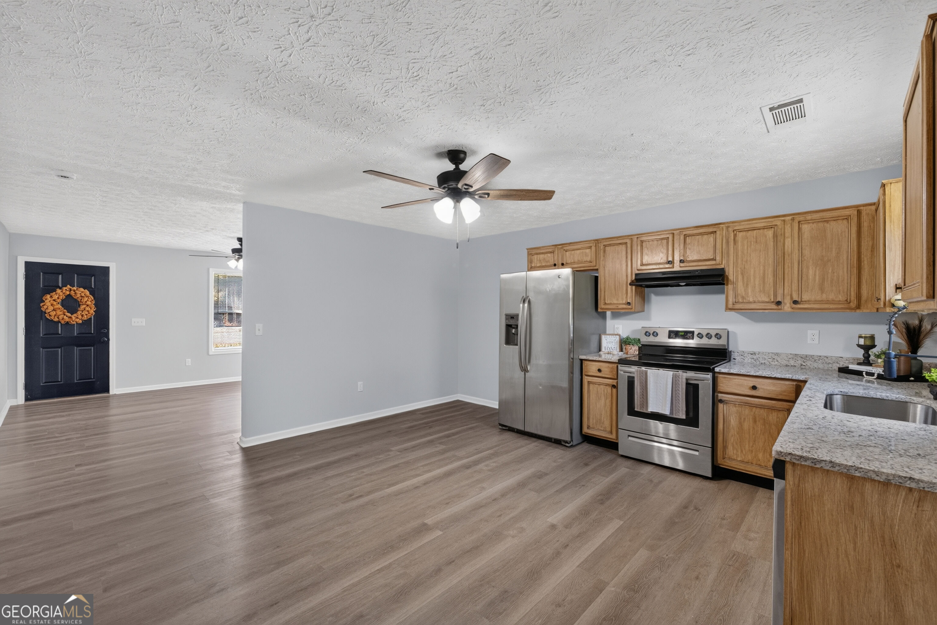 1300 Hill Street Property Photo 13