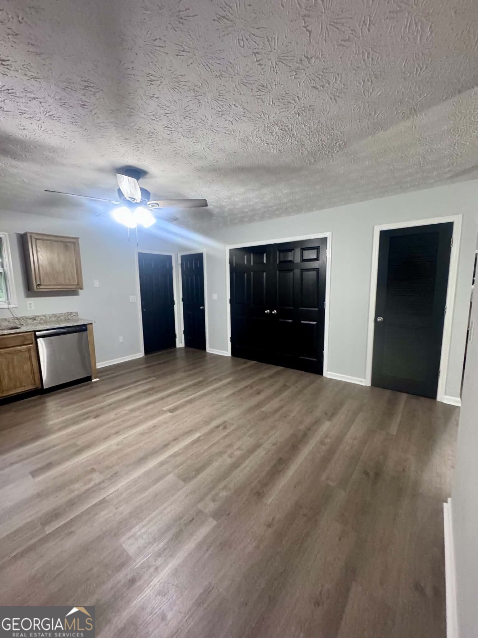 1300 Hill Street Property Photo 14