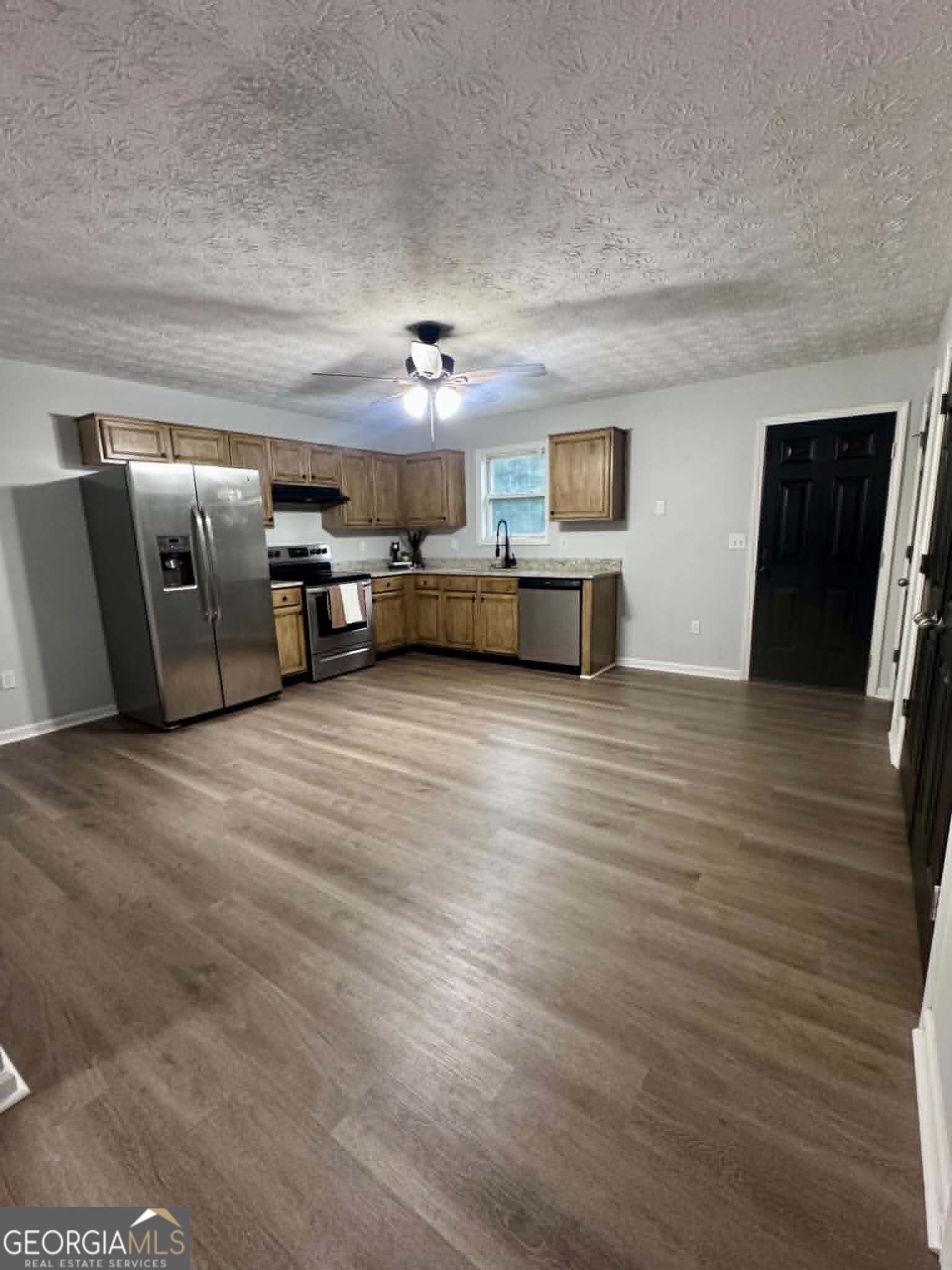 1300 Hill Street Property Photo 15