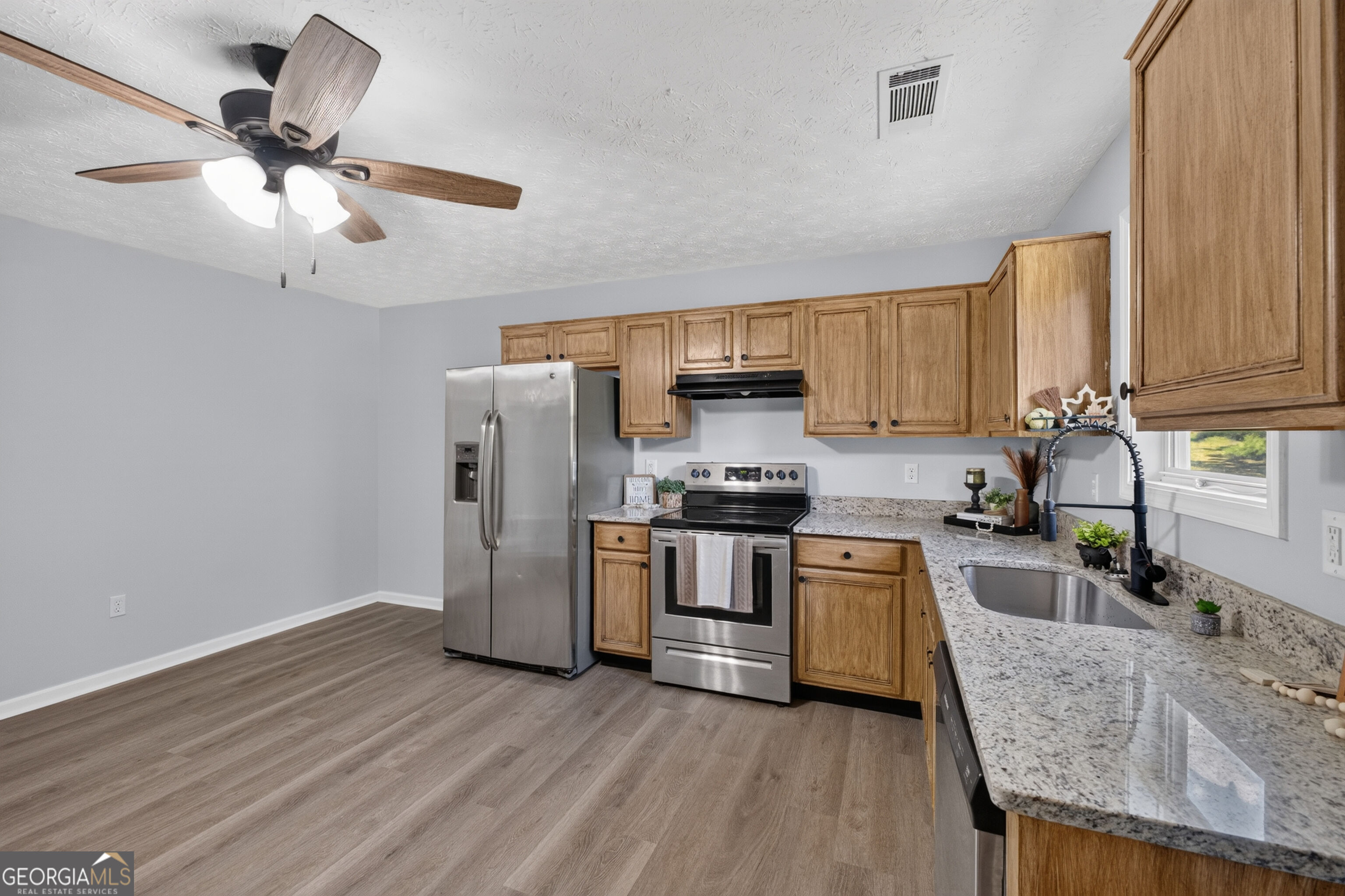 1300 Hill Street Property Photo 17