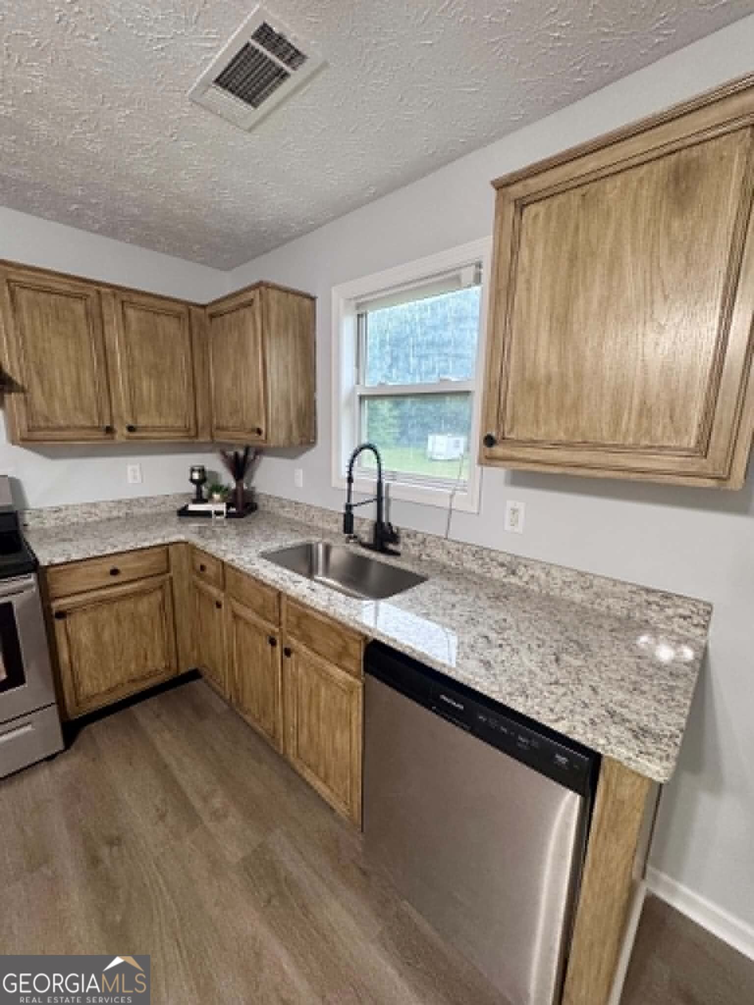 1300 Hill Street Property Photo 19