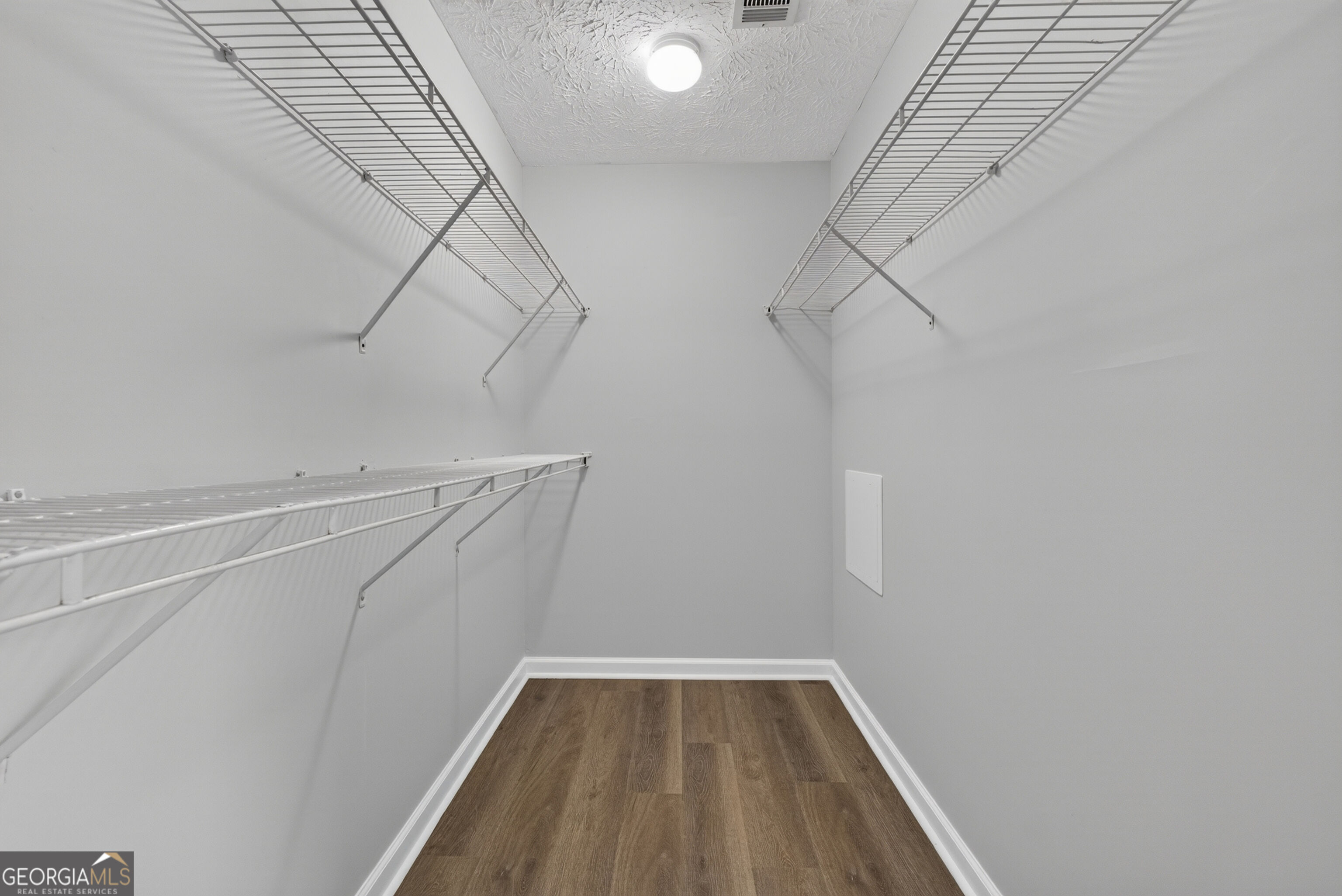 1300 Hill Street Property Photo 24