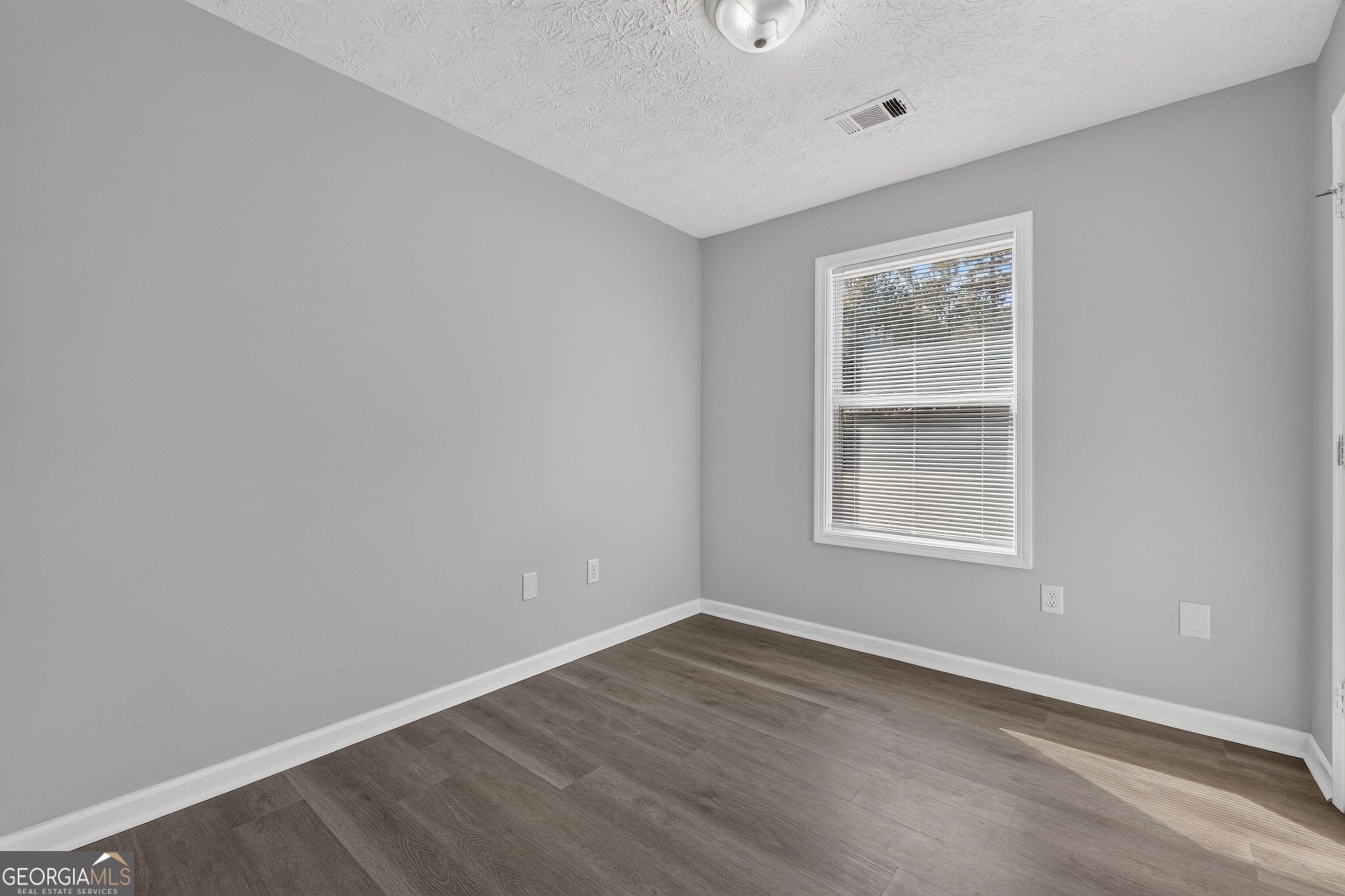 1300 Hill Street Property Photo 28