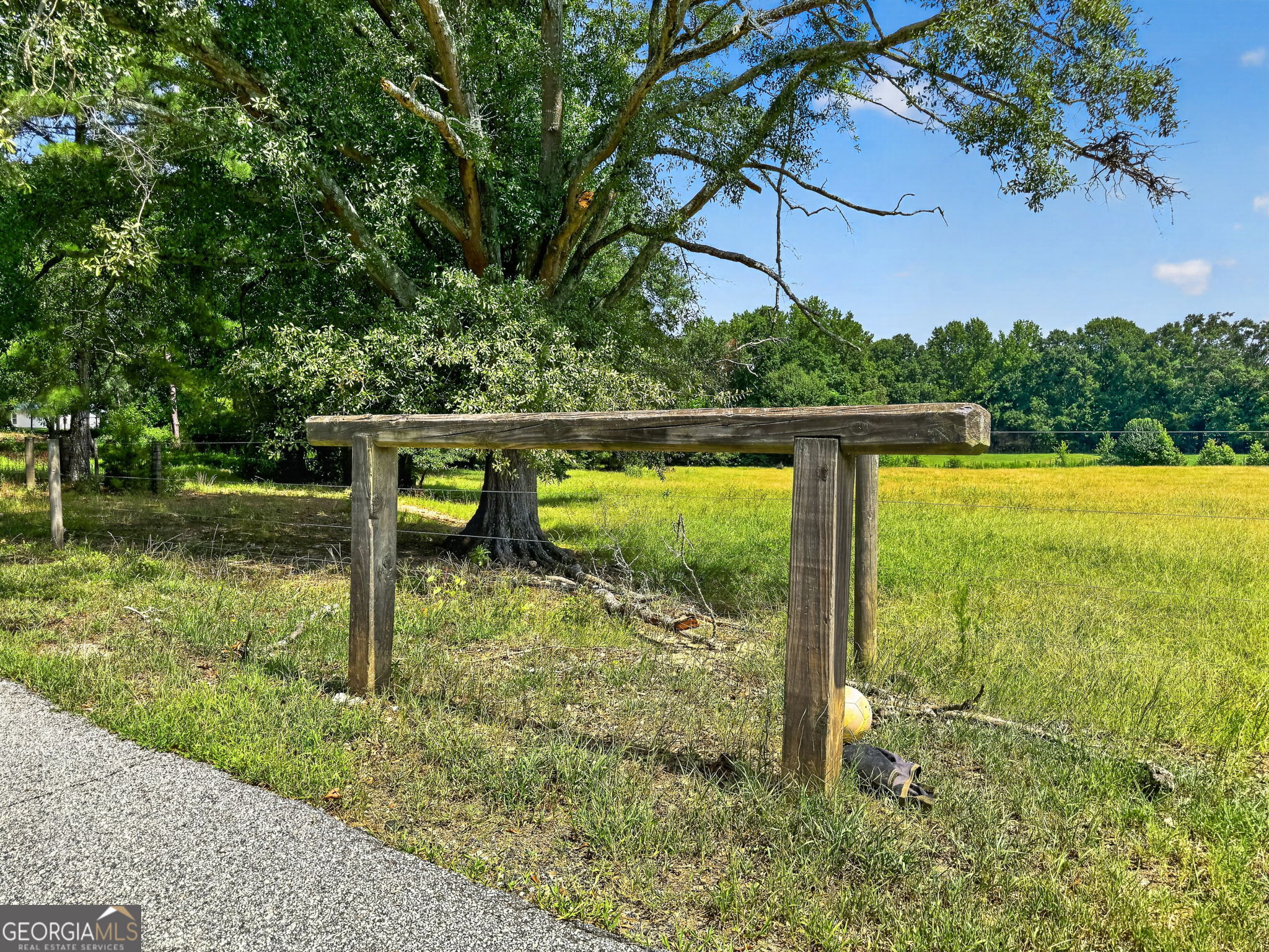 2614 Locust Grove Road Property Photo 10