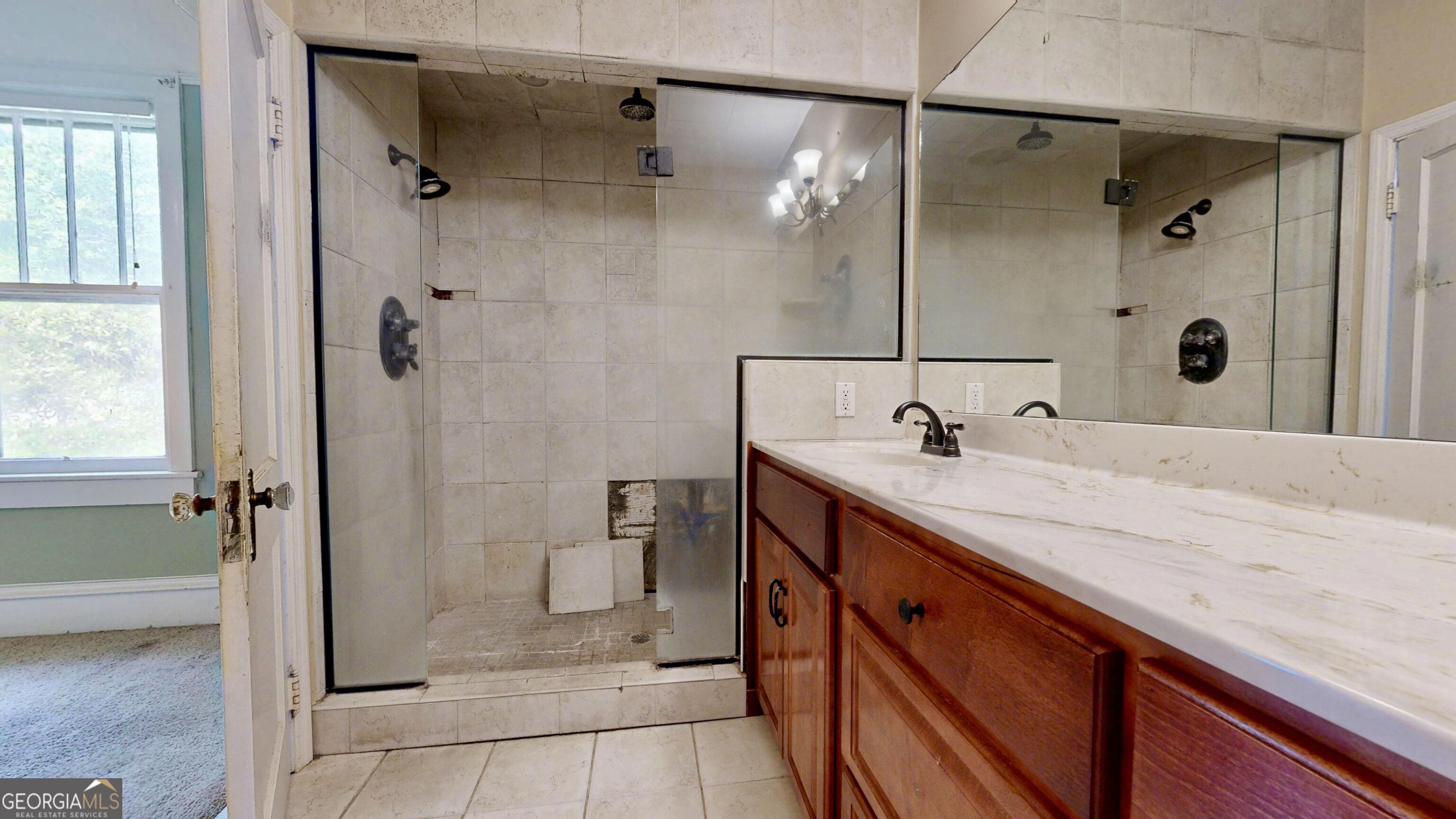 609 Holly Street Property Photo 13
