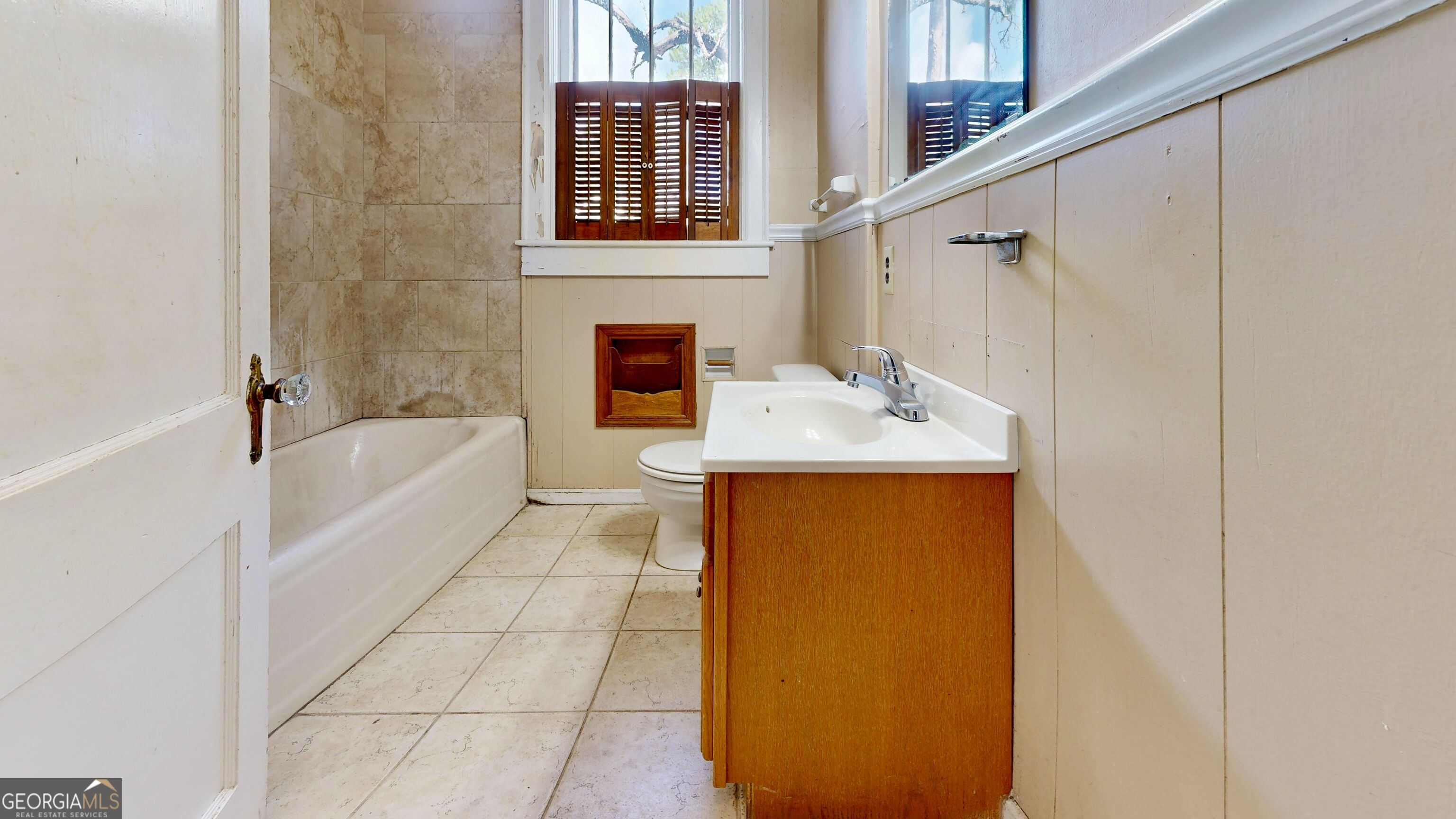 609 Holly Street Property Photo 16