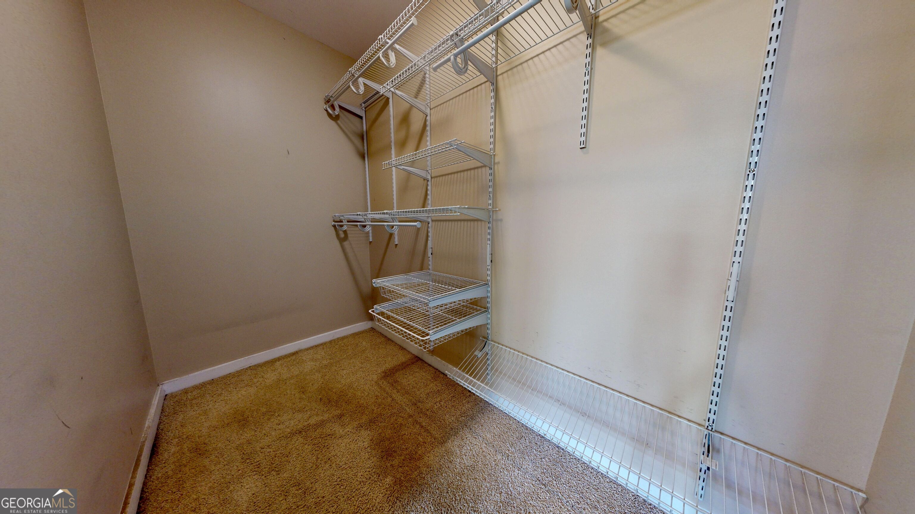 609 Holly Street Property Photo 22