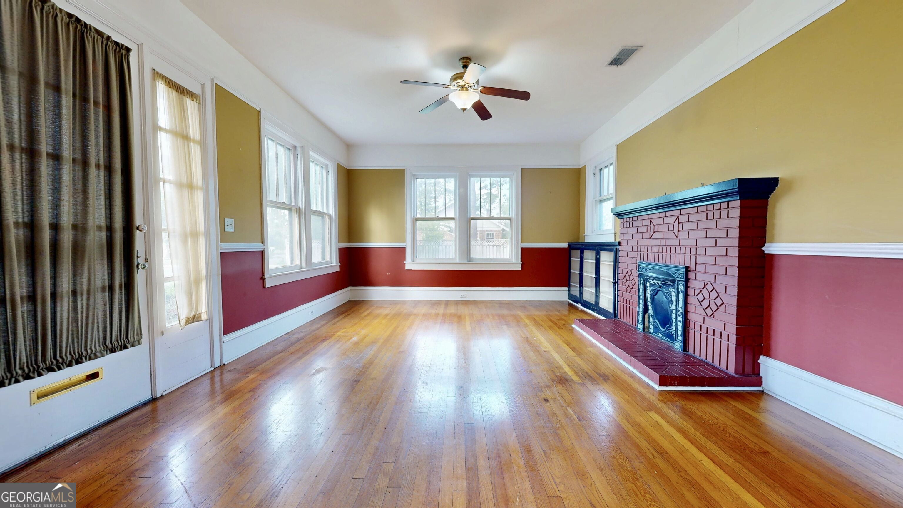 609 Holly Street Property Photo 24