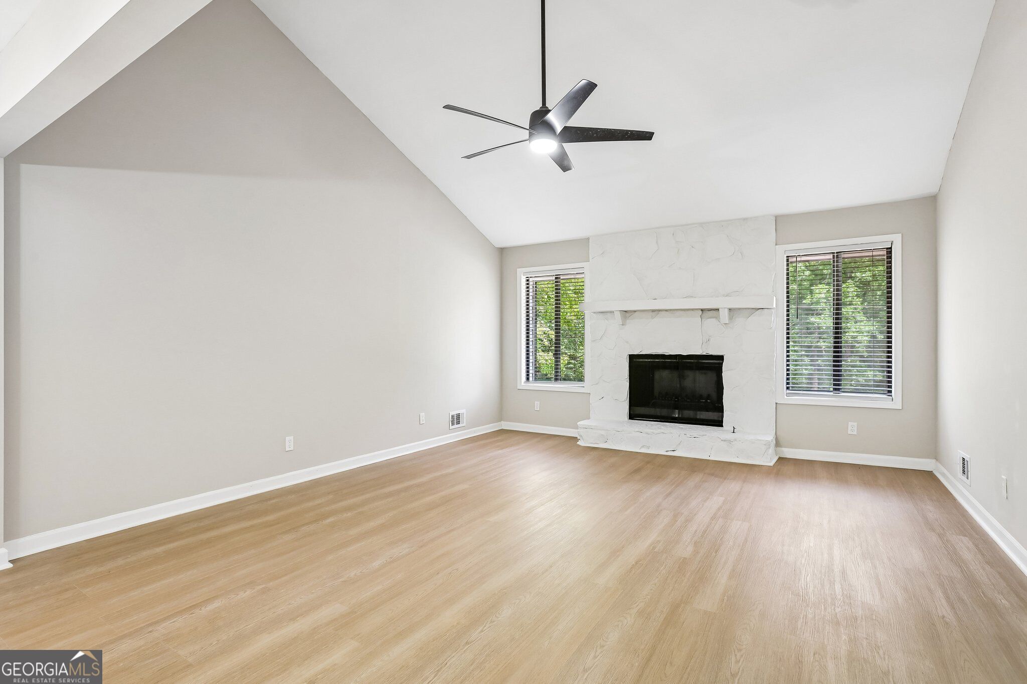 5497 Gibson Drive Property Photo 4