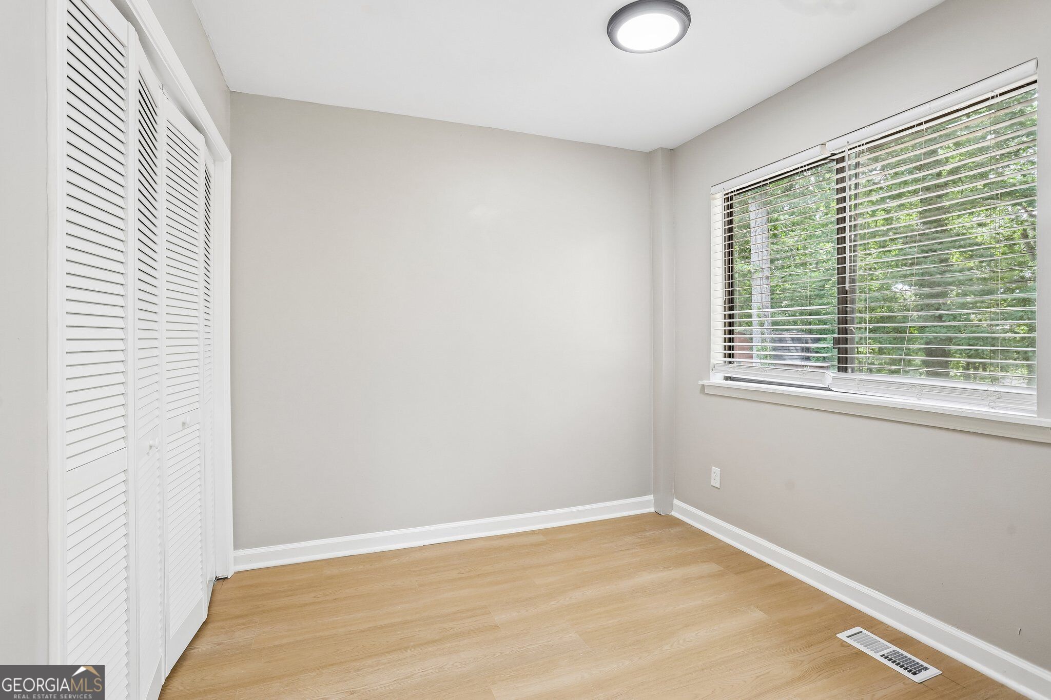 5497 Gibson Drive Property Photo 12