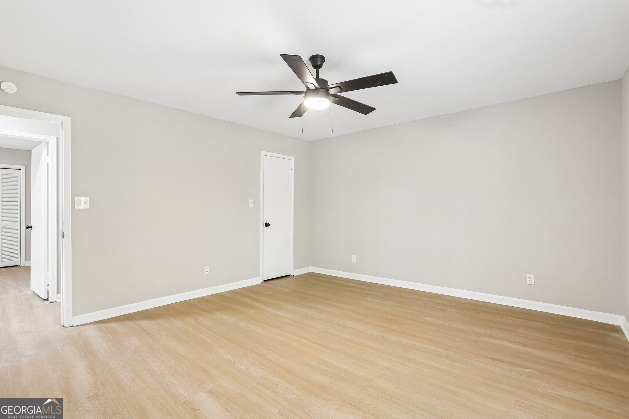 5497 Gibson Drive Property Photo 16