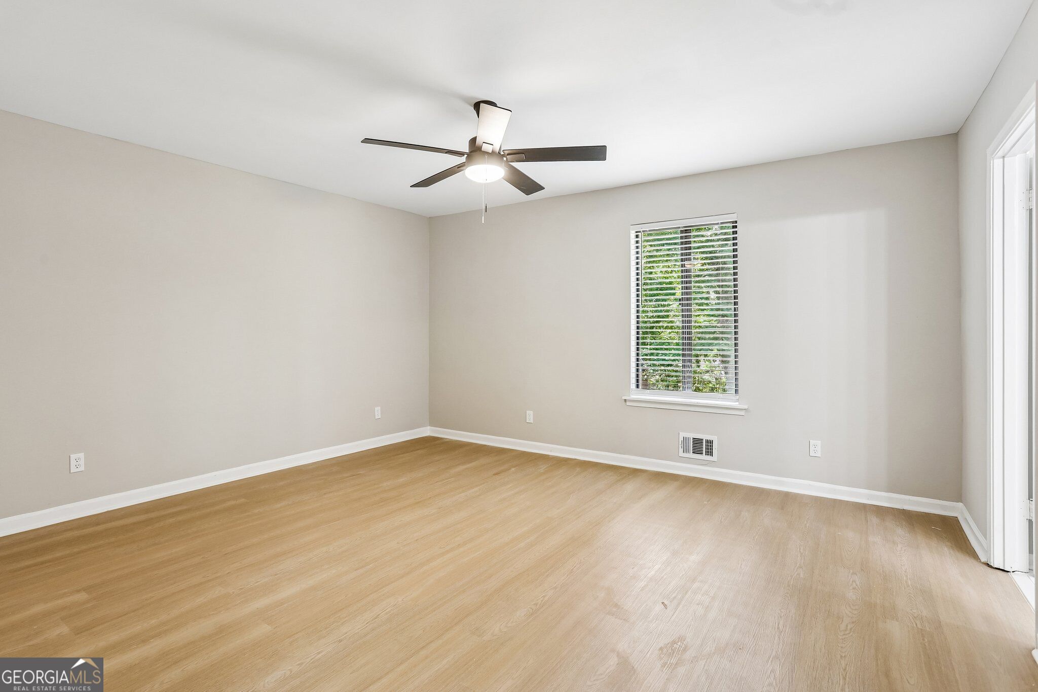 5497 Gibson Drive Property Photo 19