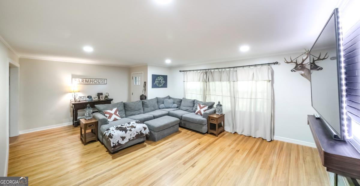 1041 Michael Lane Property Photo 11