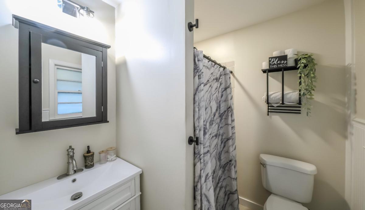 1041 Michael Lane Property Photo 16