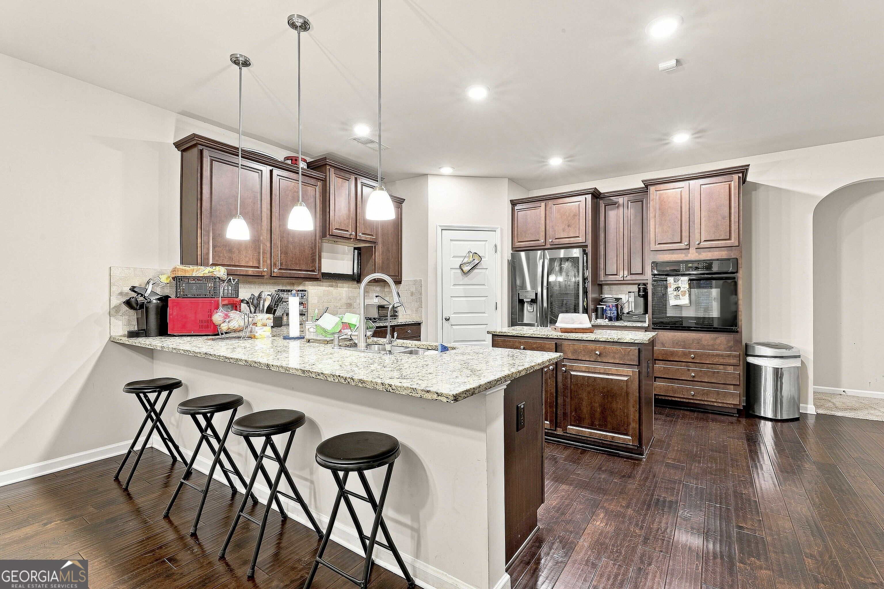 613 Oakville Trail Property Photo 12