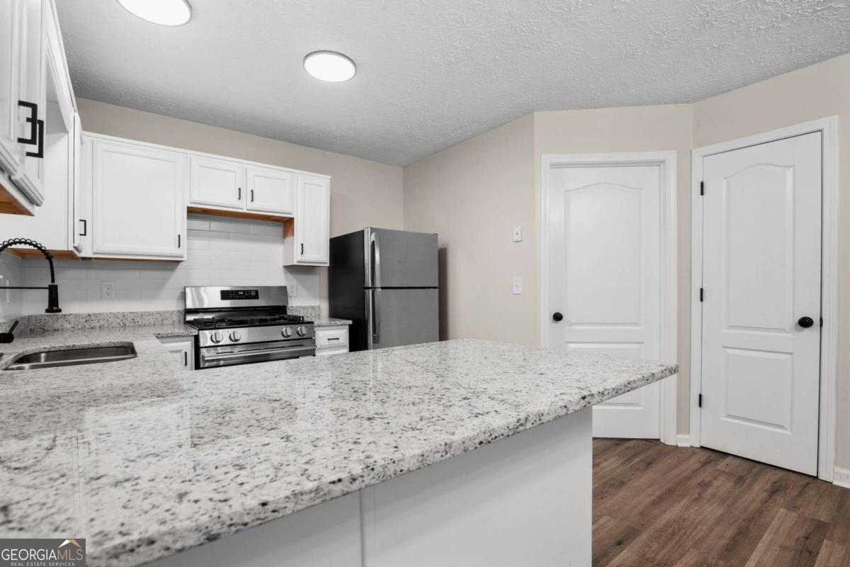 2963 Fields Drive Property Photo 5