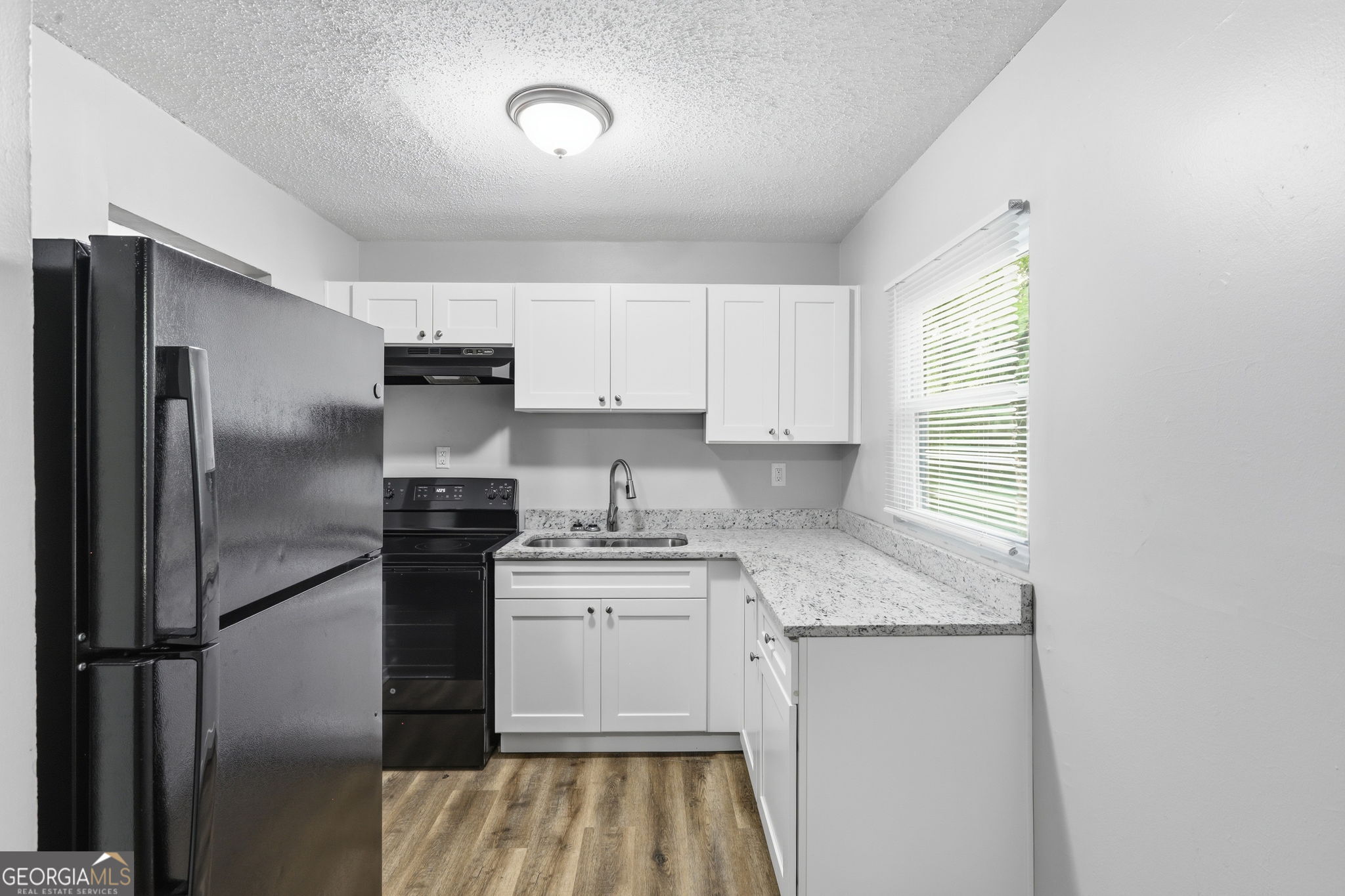 2197 Swallow Circle Se Property Photo 7