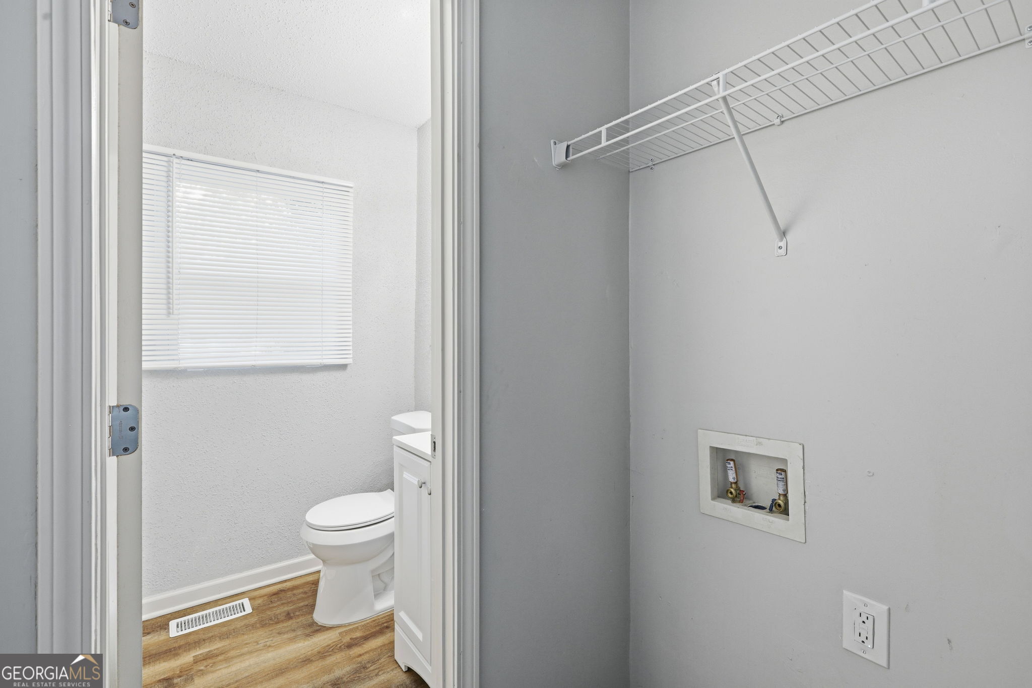 2197 Swallow Circle Se Property Photo 17