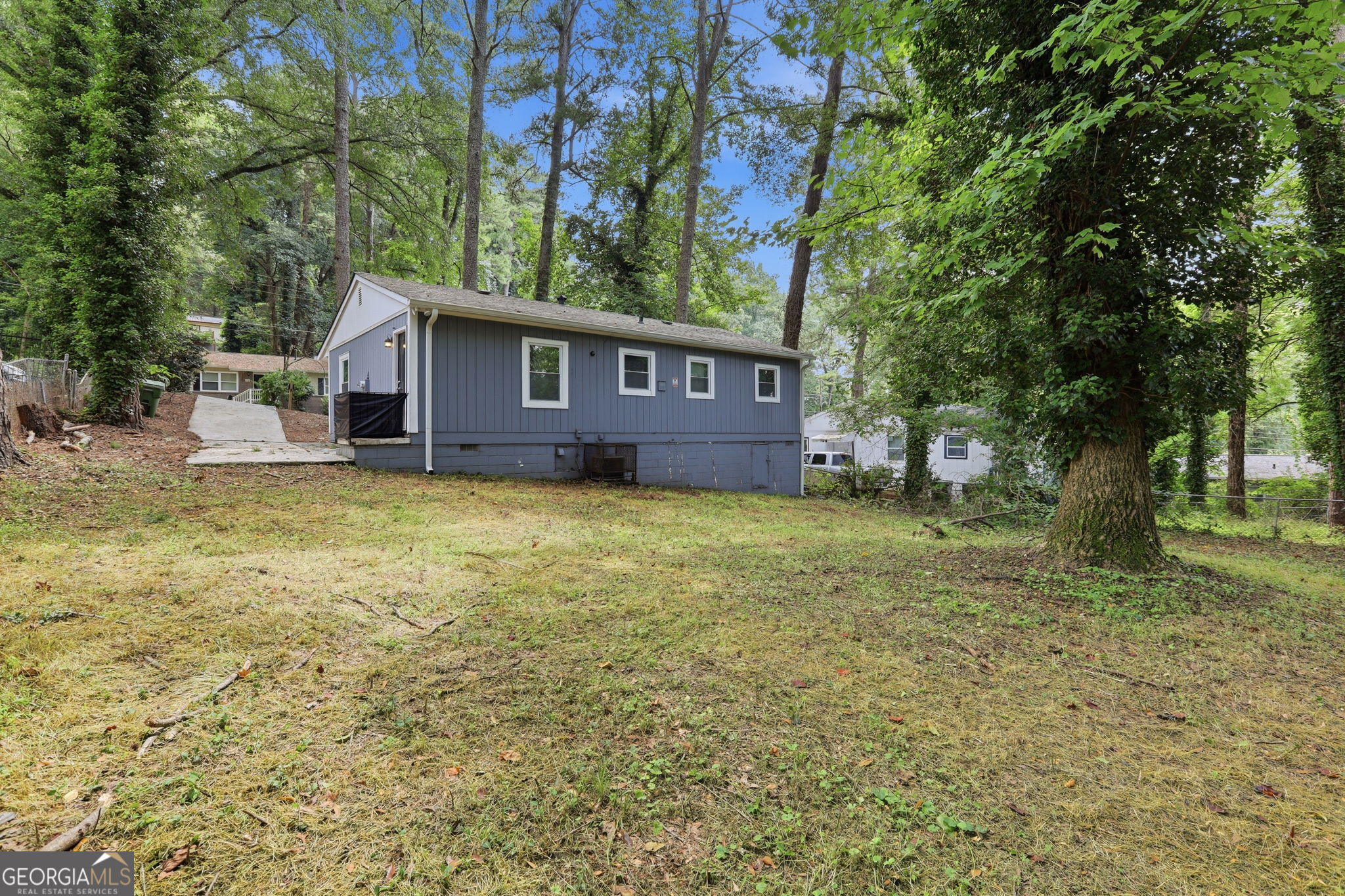 2197 Swallow Circle Se Property Photo 20