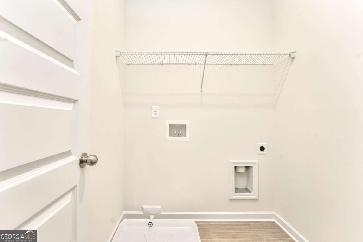 15 Bennett Way Property Photo 17