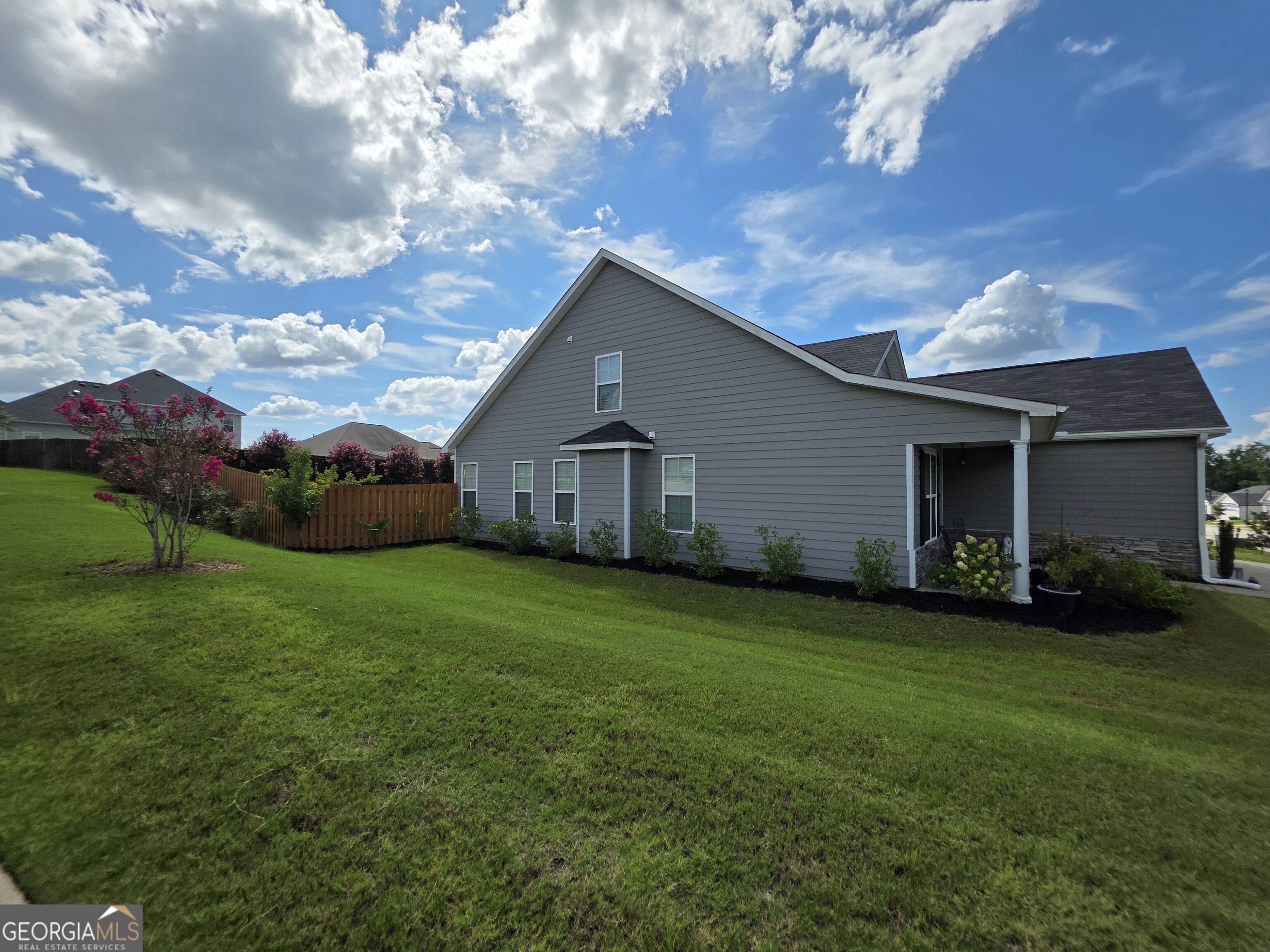702 Bancroft Drive Property Photo 4