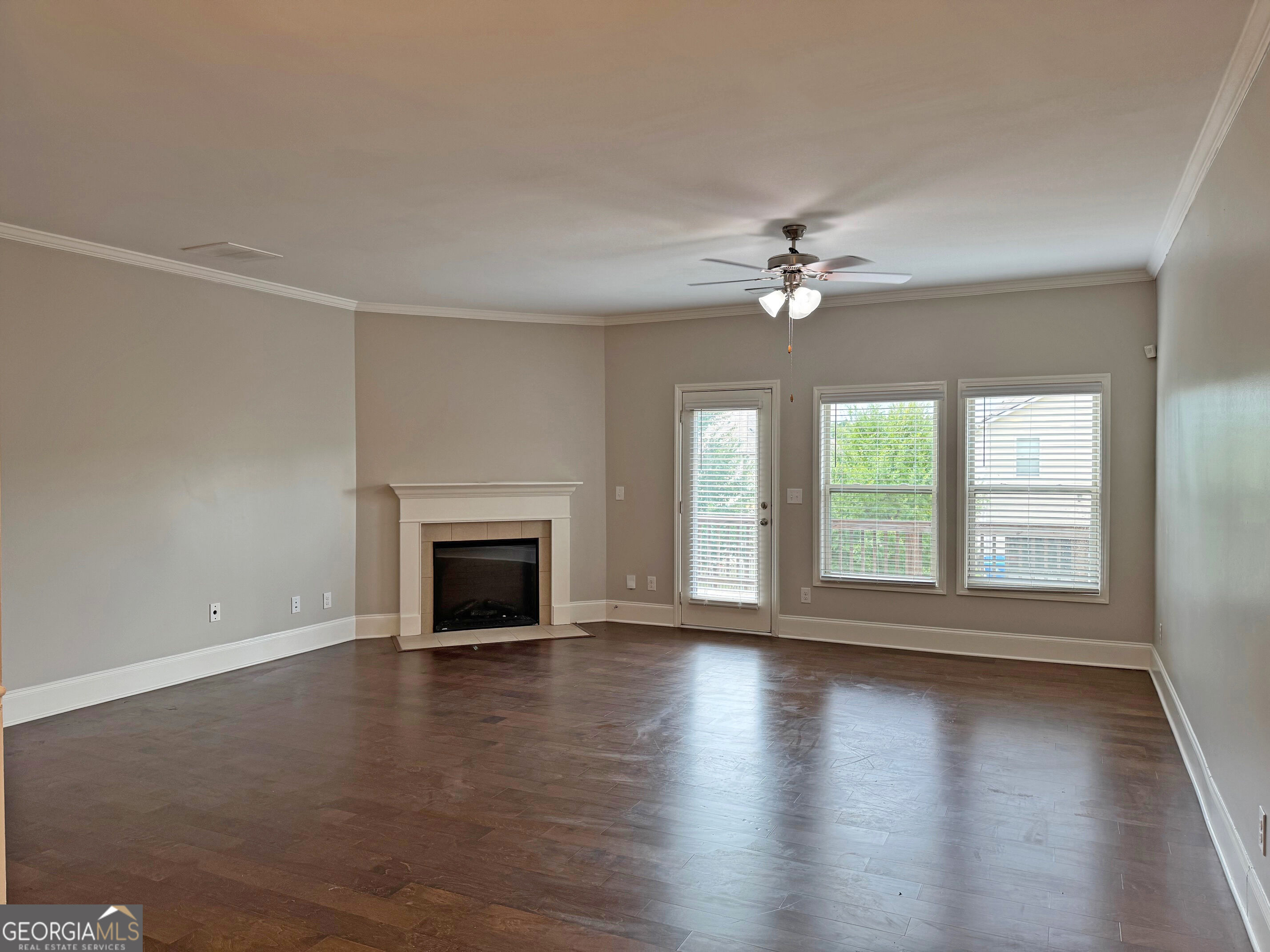 6027 Landers Loop Property Photo 2