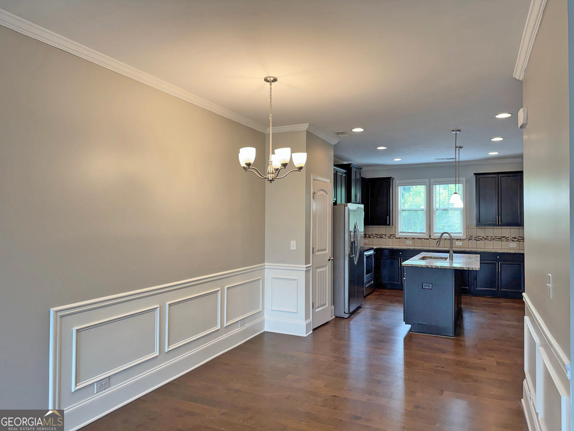 6027 Landers Loop Property Photo 4