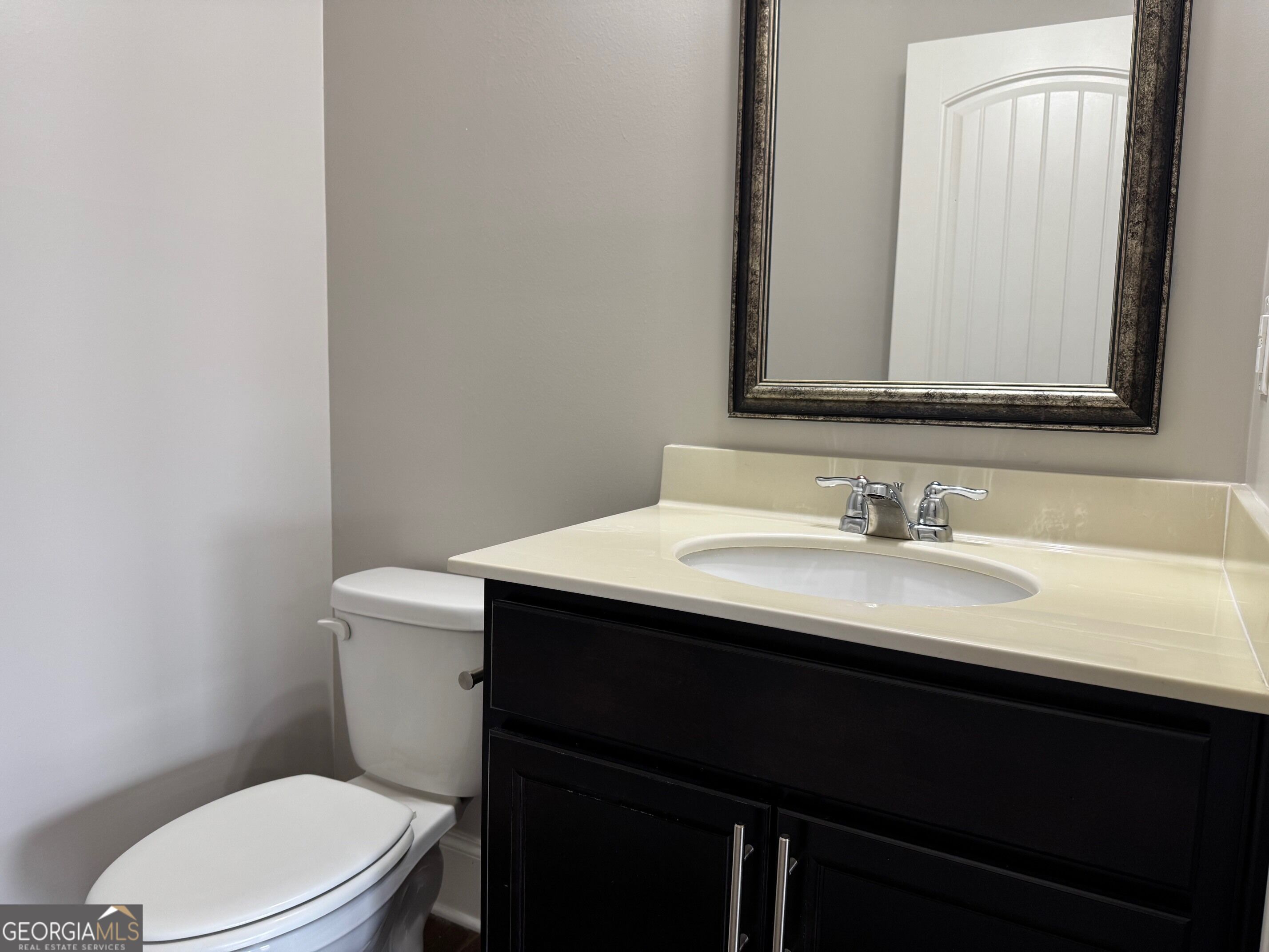 6027 Landers Loop Property Photo 10