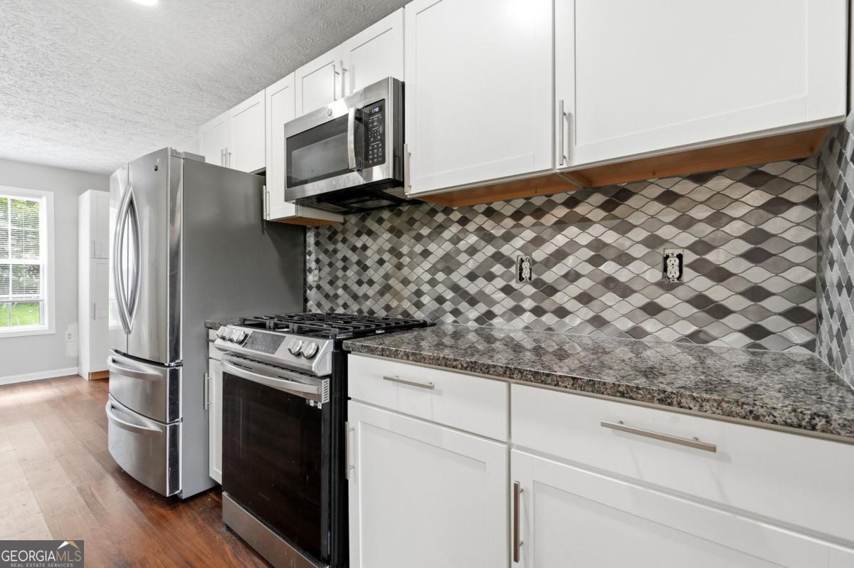 1105 Poplar Lane Property Photo 15