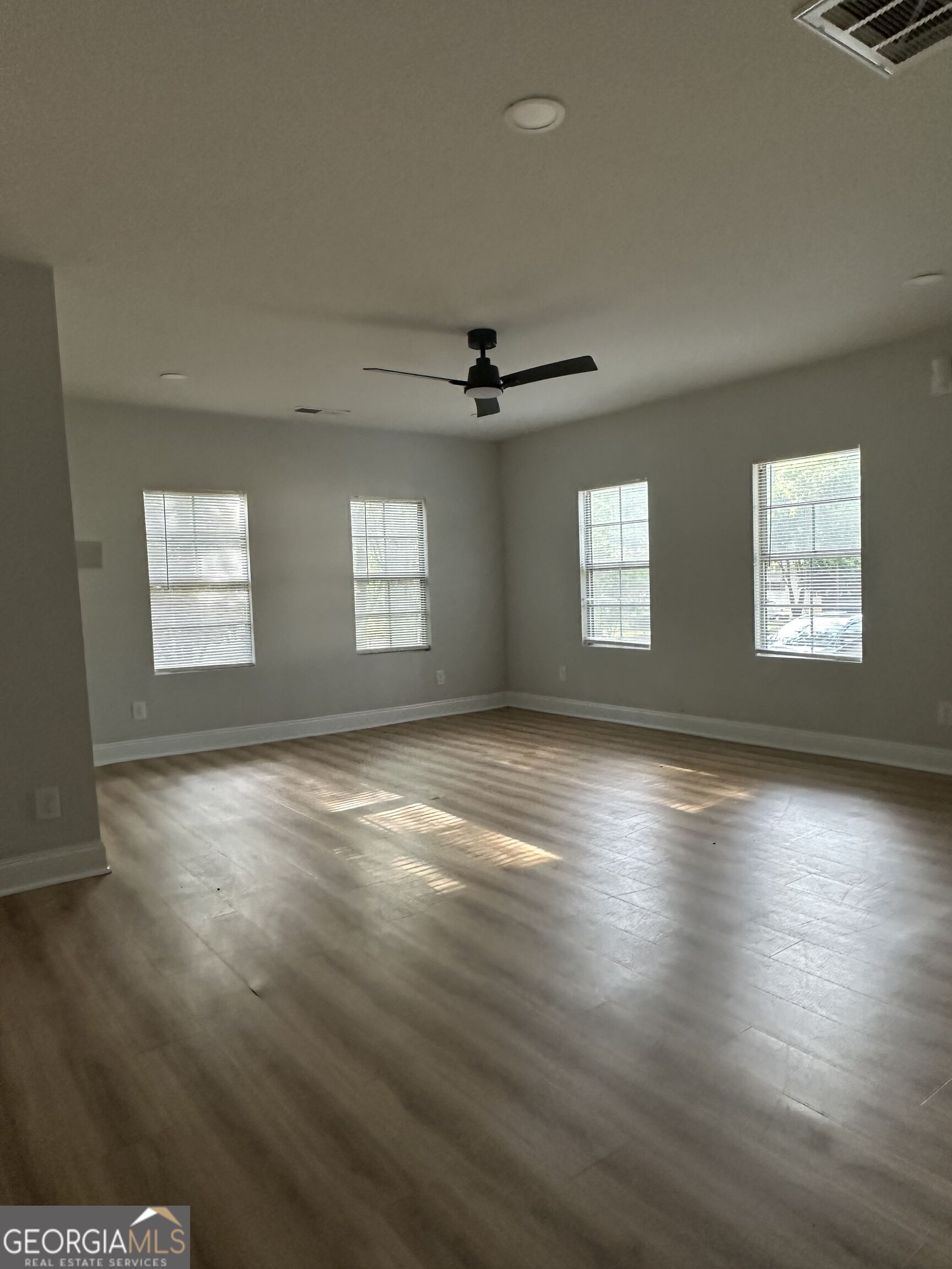 1345 Maple Street Property Photo 2