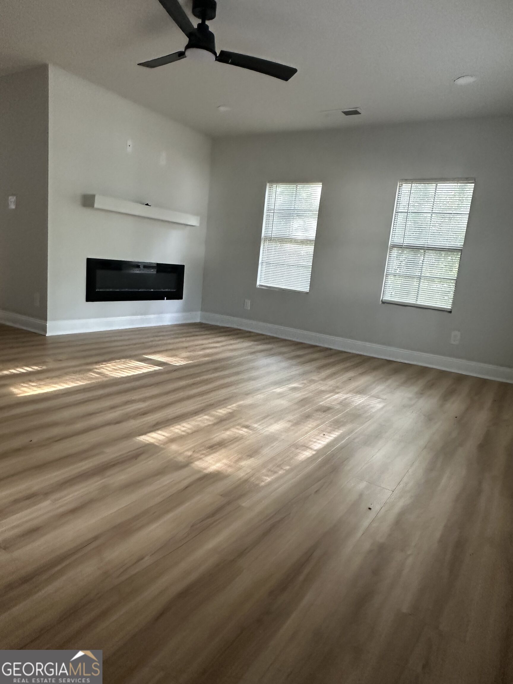 1345 Maple Street Property Photo 3