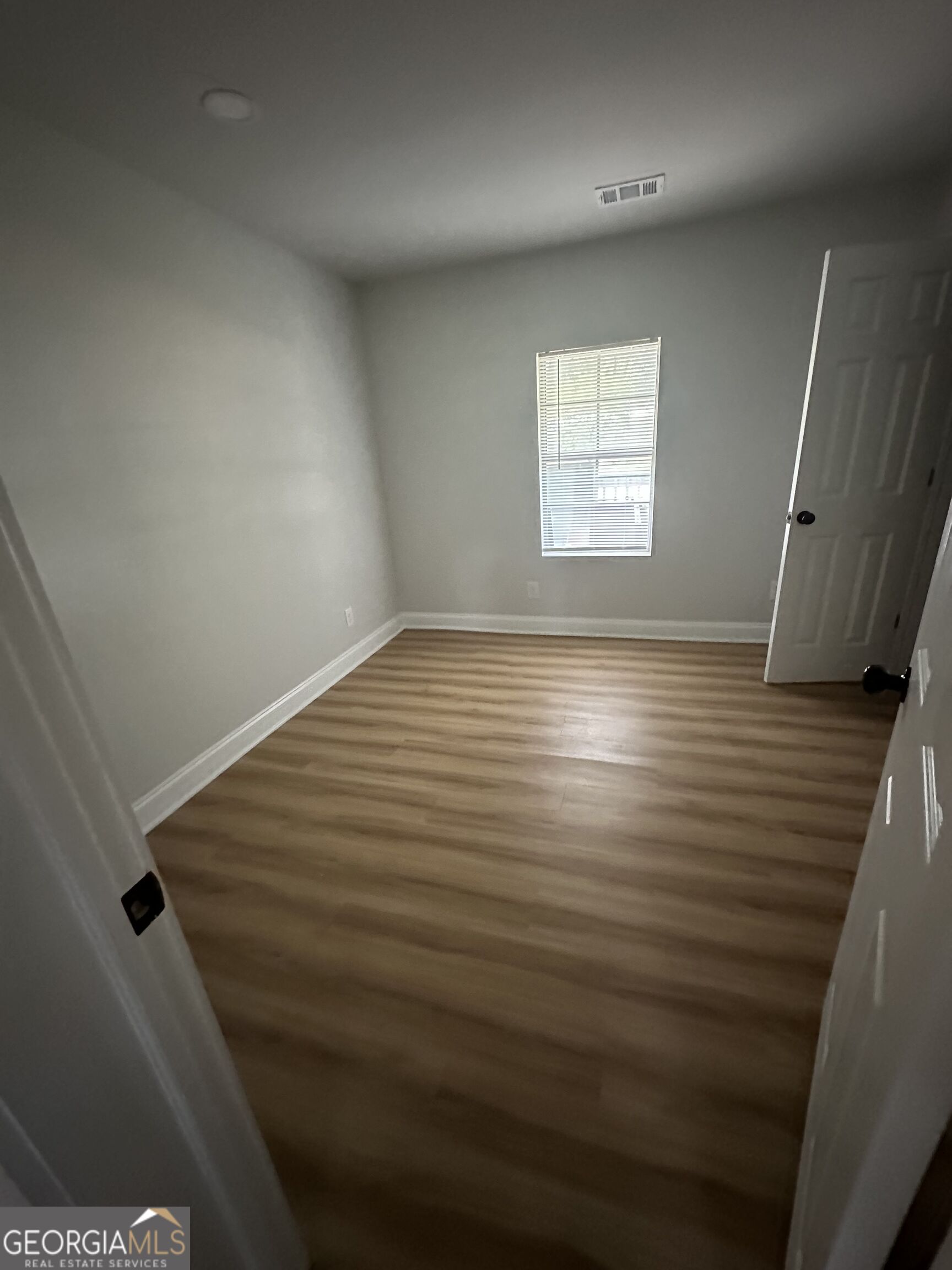 1345 Maple Street Property Photo 8