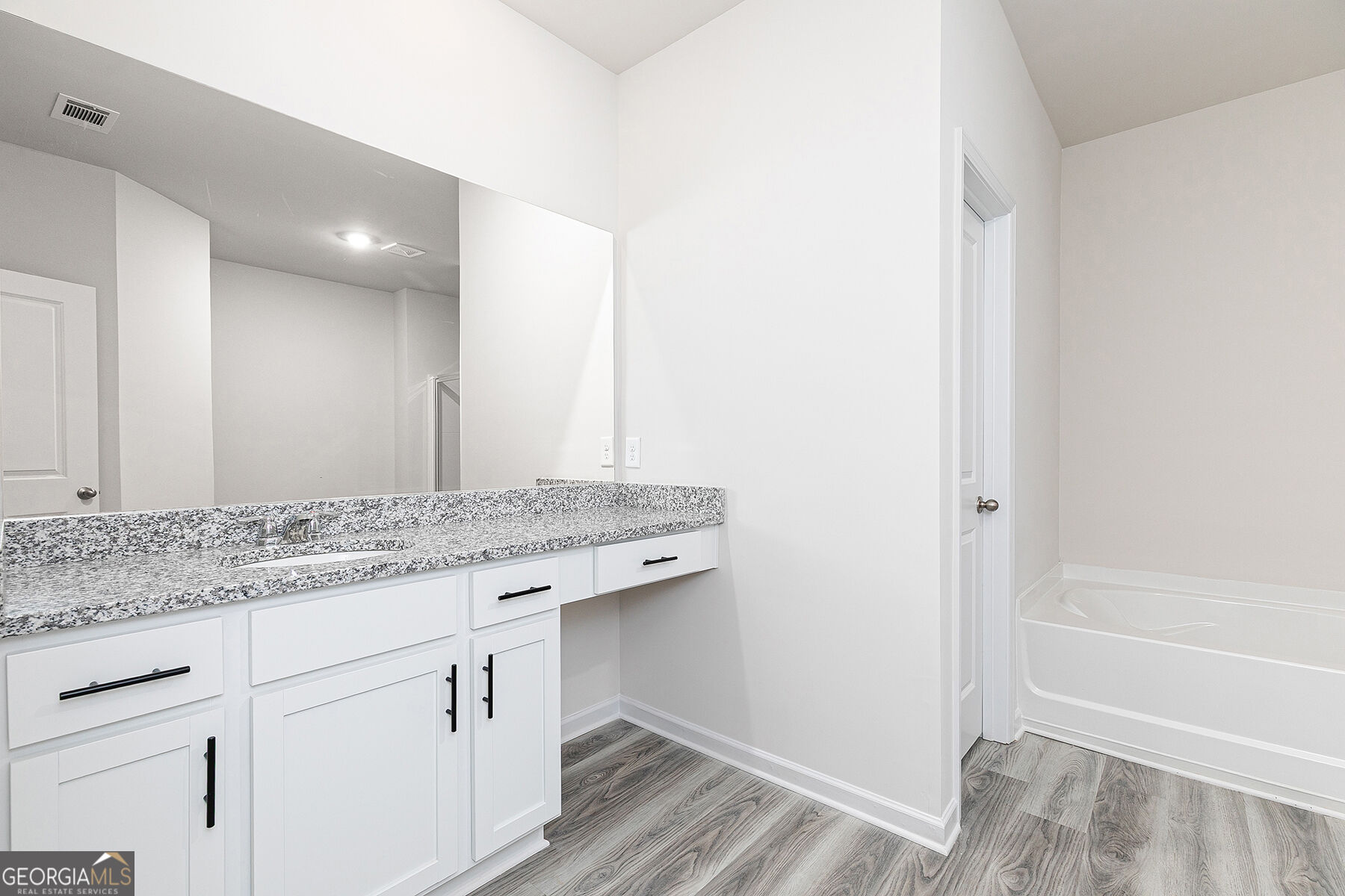 127 Howell Drive Property Photo 15