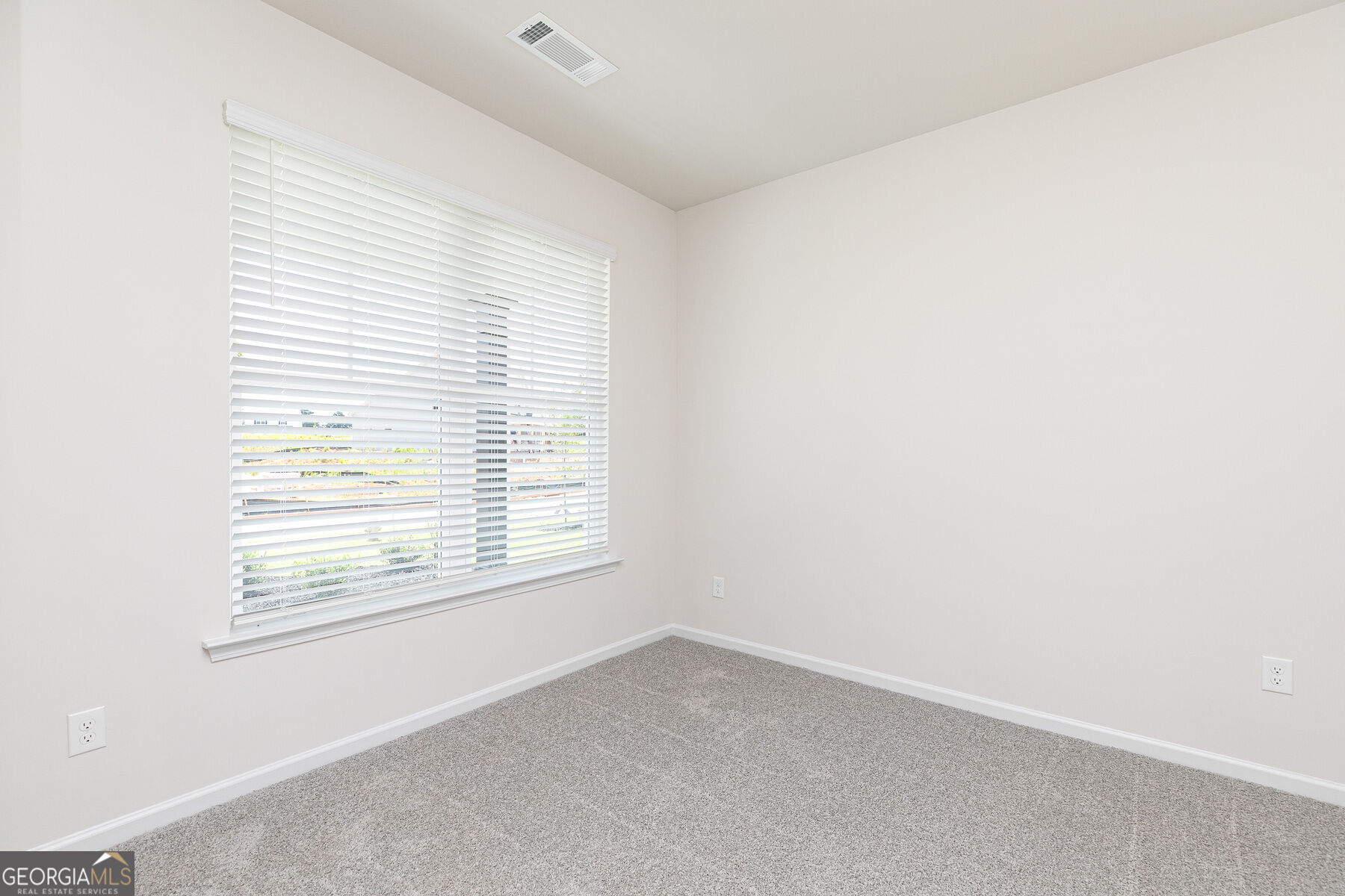 485 Prescott Way Property Photo 3