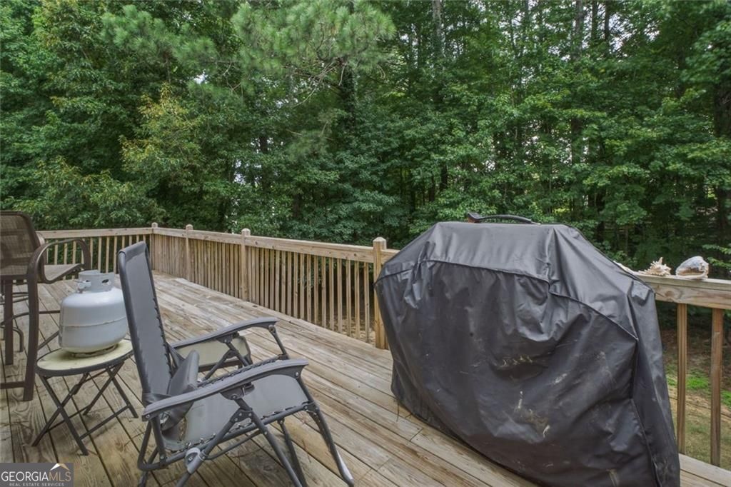 122 Vine Creek Place Property Photo 15