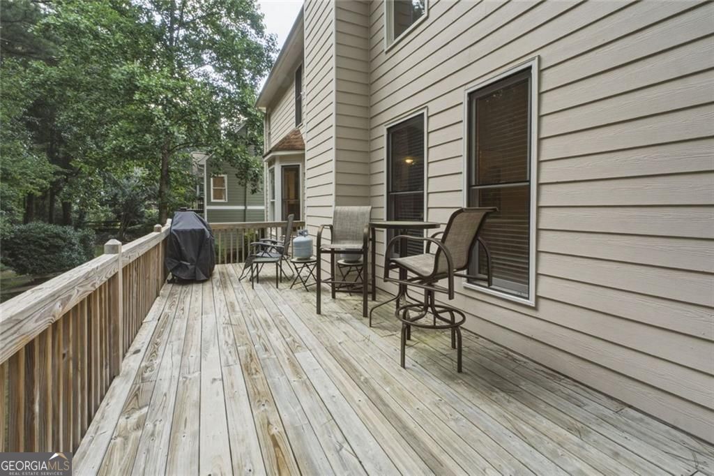122 Vine Creek Place Property Photo 16