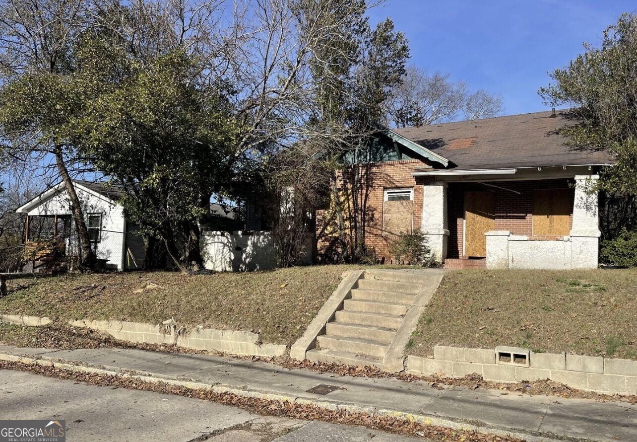 1851 Coleman Avenue Property Photo 1