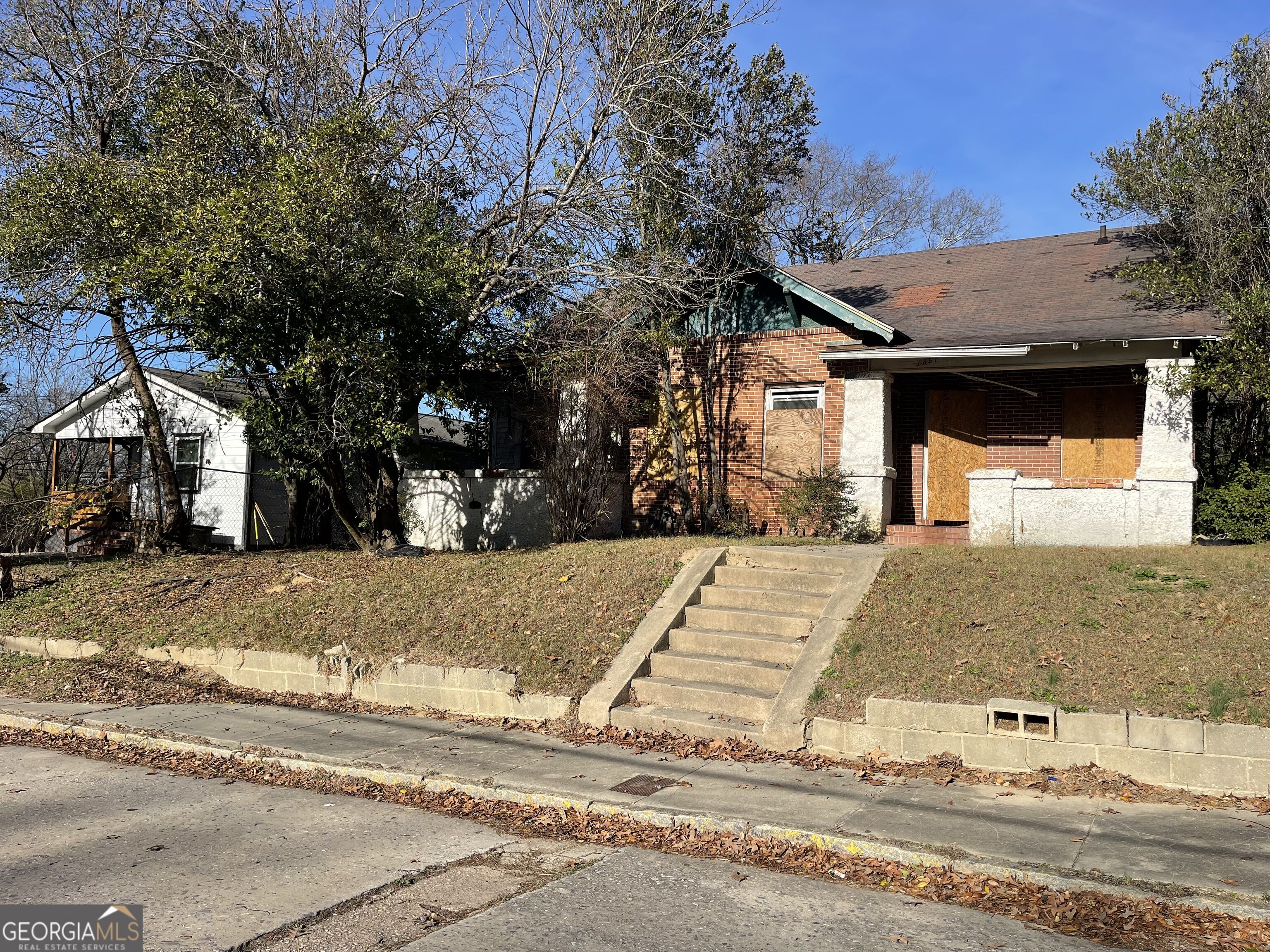 1851 Coleman Avenue Property Photo 4