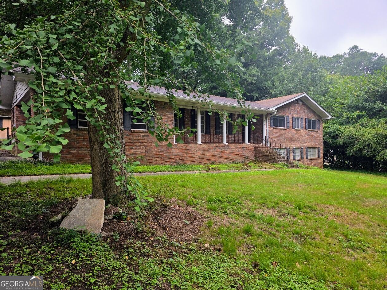 270 South Drive Property Photo 1