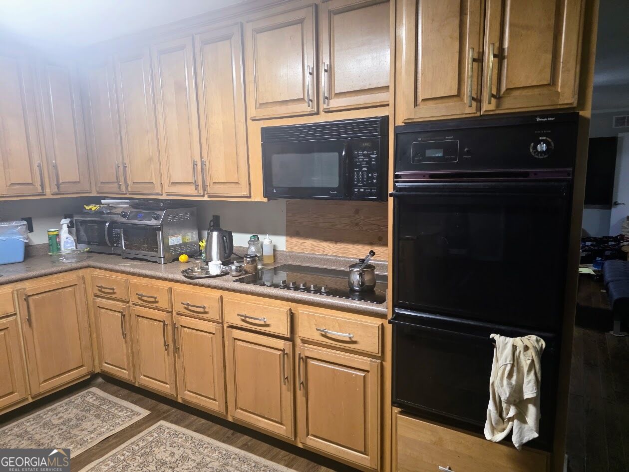 270 South Drive Property Photo 5