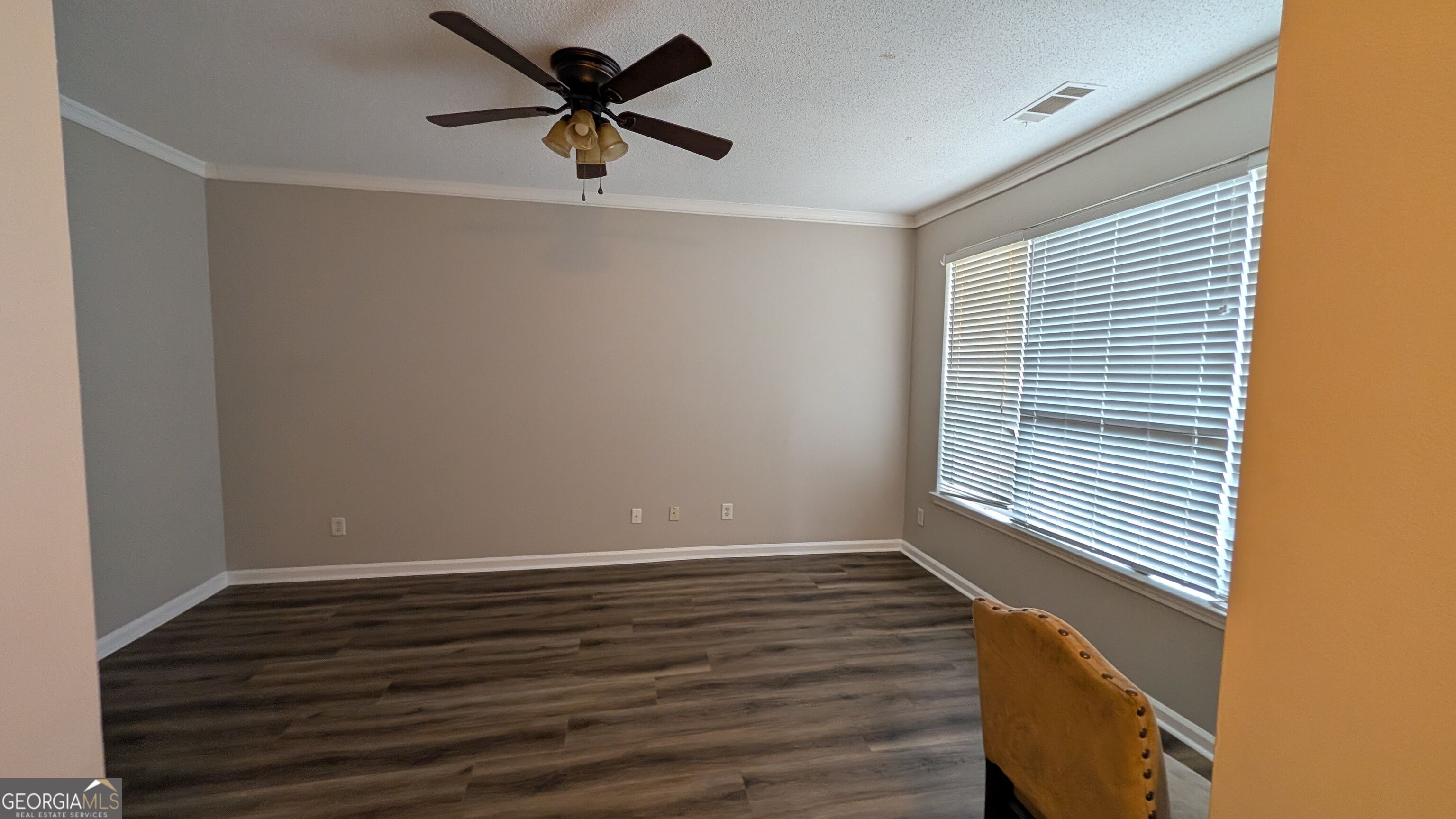 370 Brentwood Drive Property Photo 4