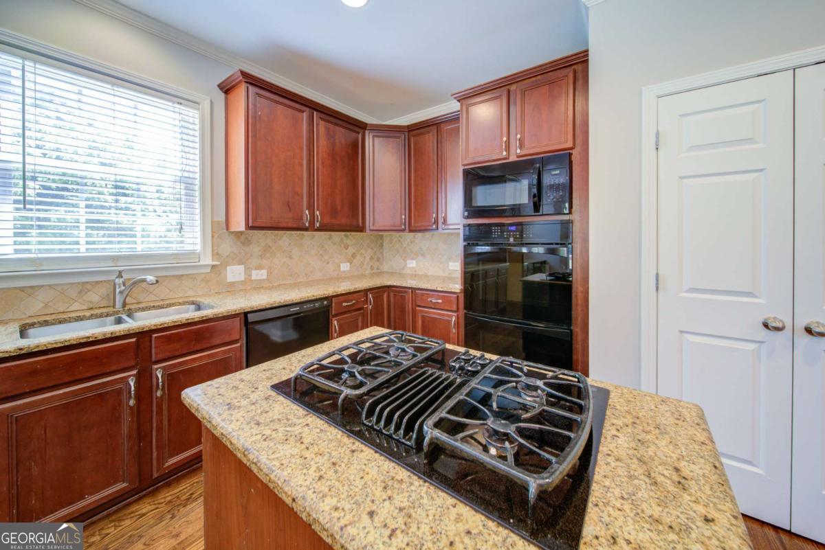 5660 Cascade Trail Property Photo 16
