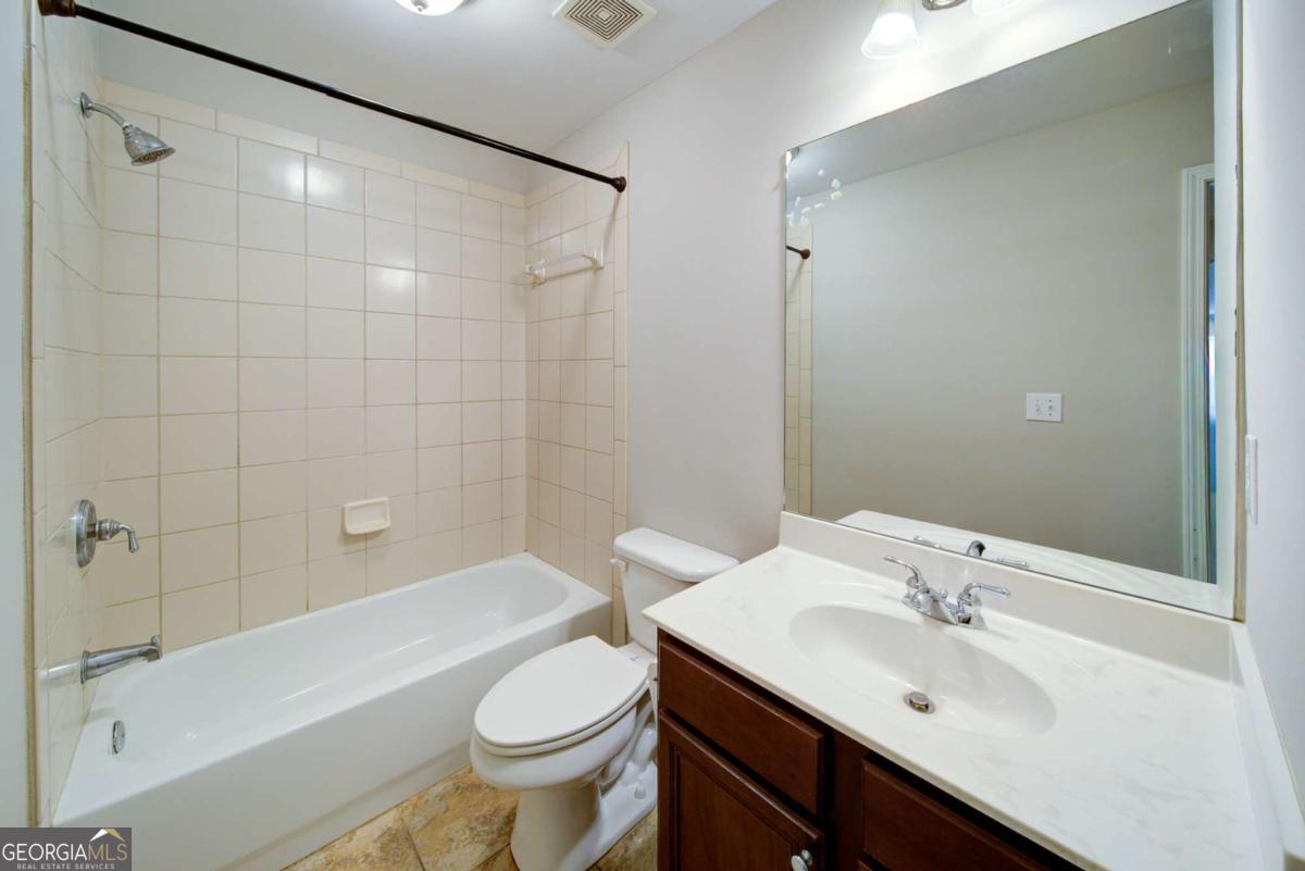 5660 Cascade Trail Property Photo 20