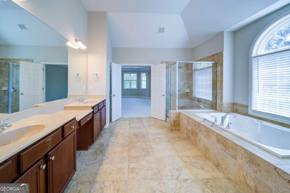 5660 Cascade Trail Property Photo 34