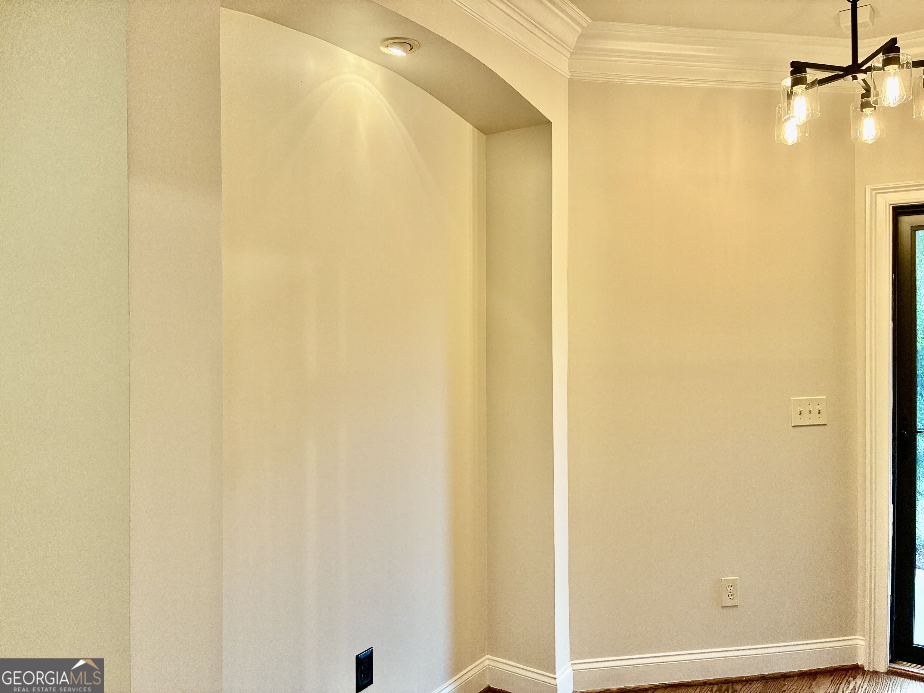 2 Pear Street Property Photo 5