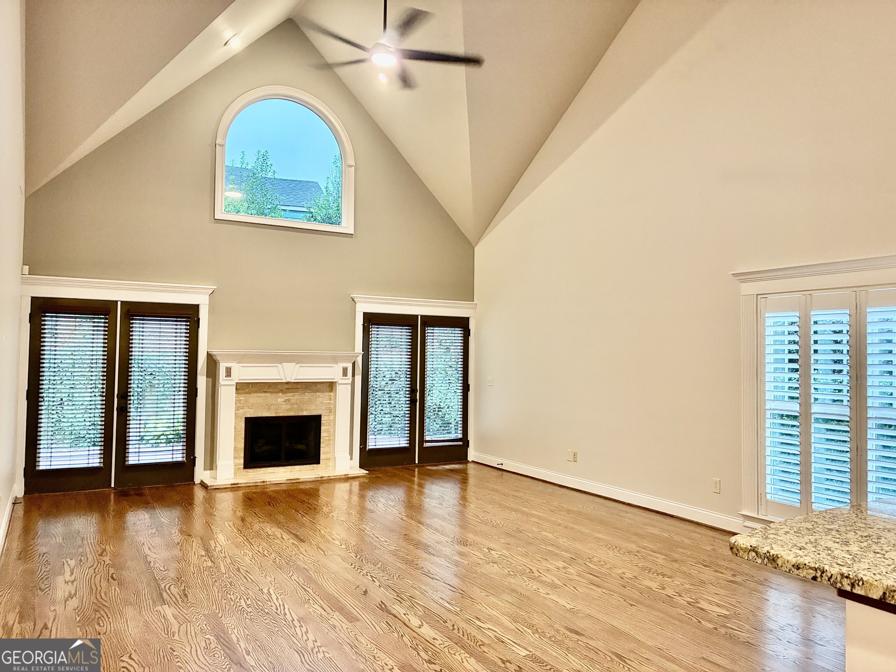 2 Pear Street Property Photo 12